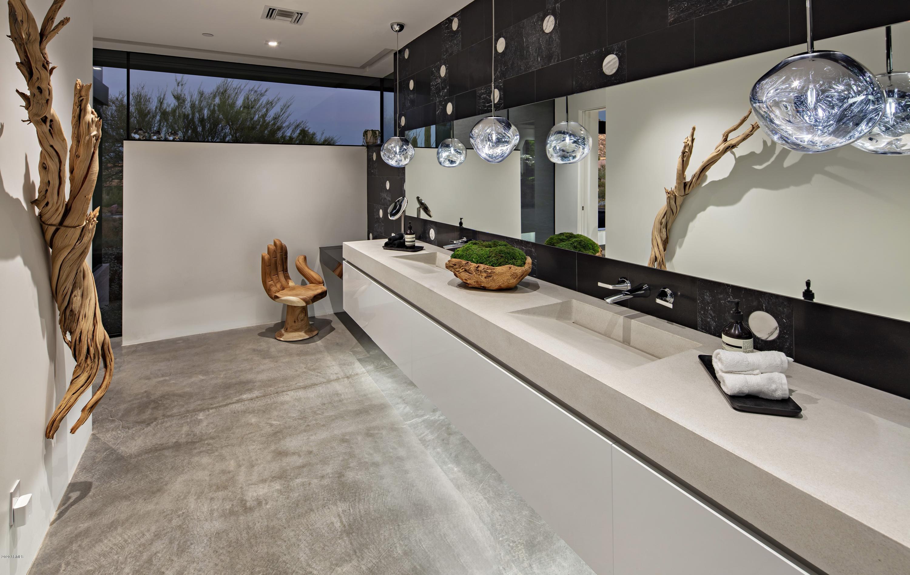 ESTANCIA - Residential