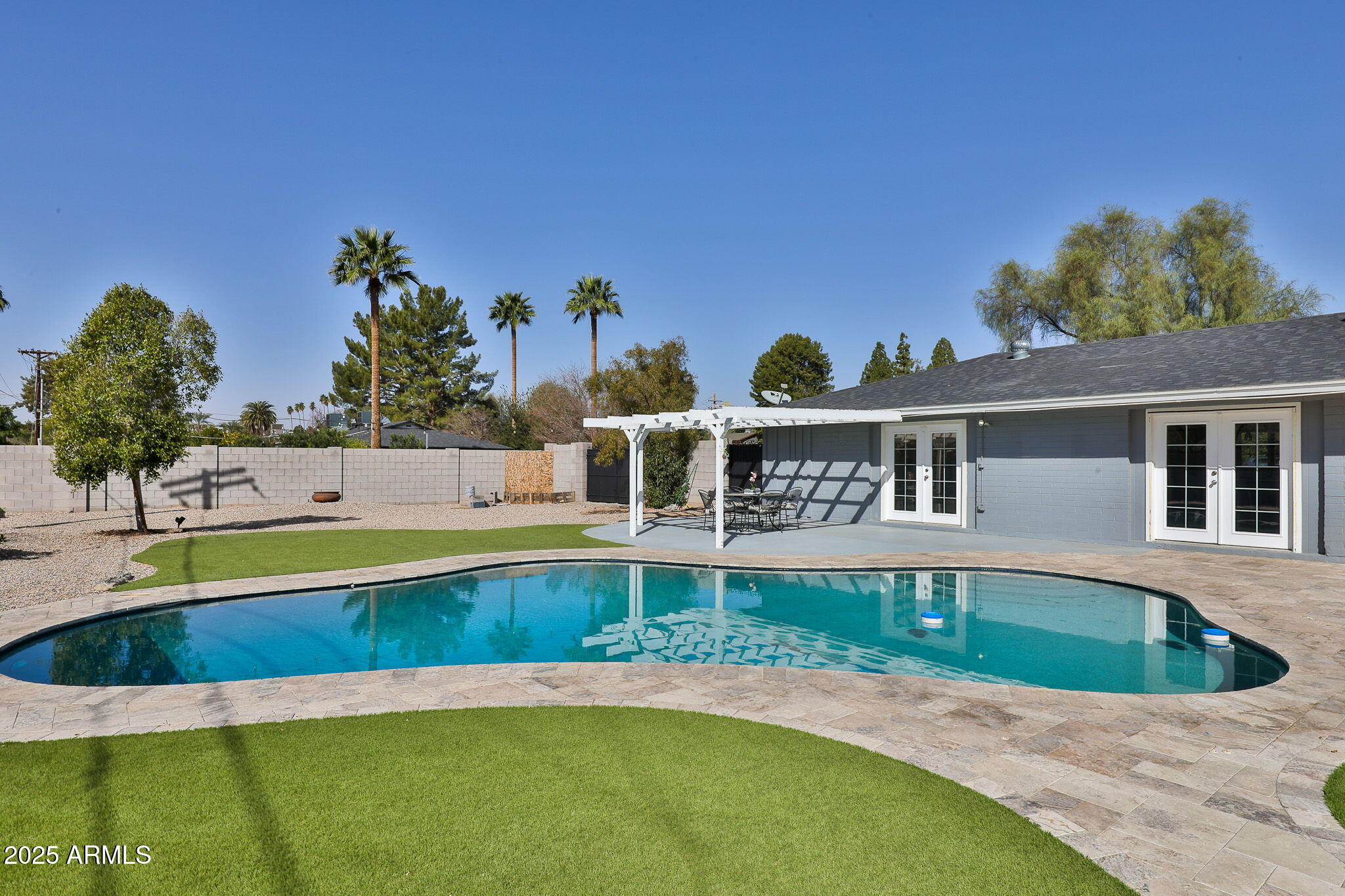 NORTH VISTA - Residential