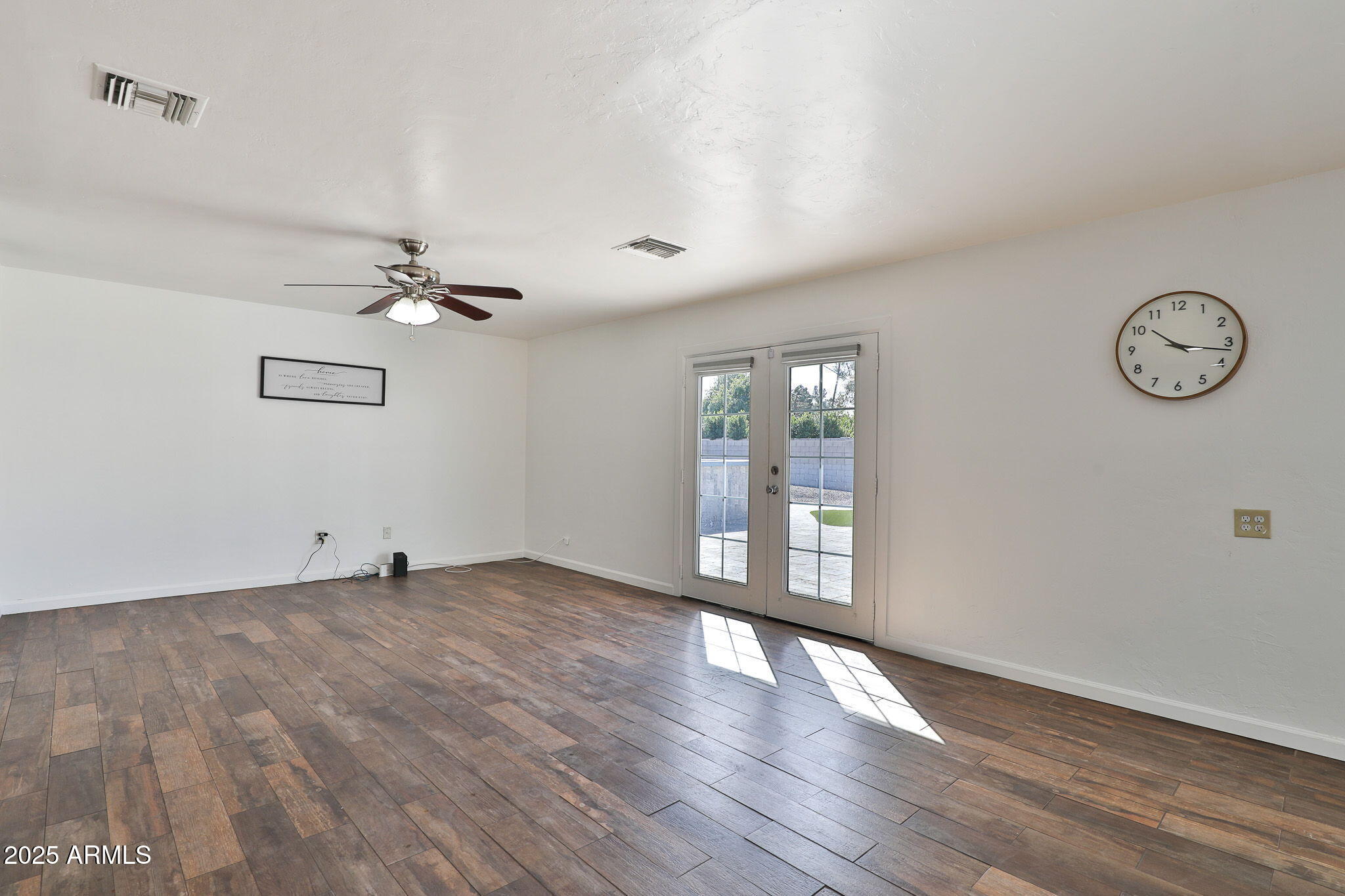 NORTH VISTA - Residential