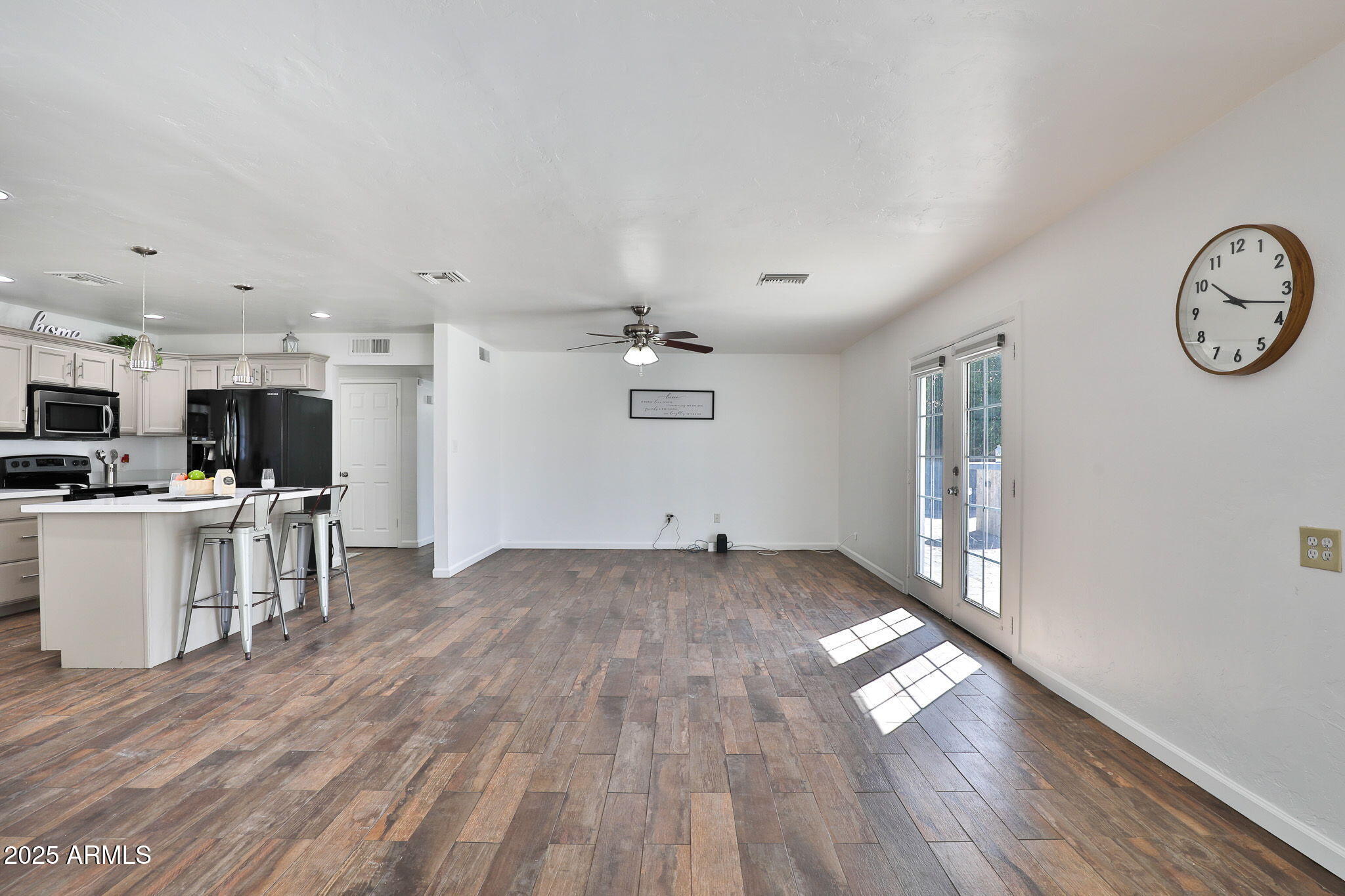 NORTH VISTA - Residential