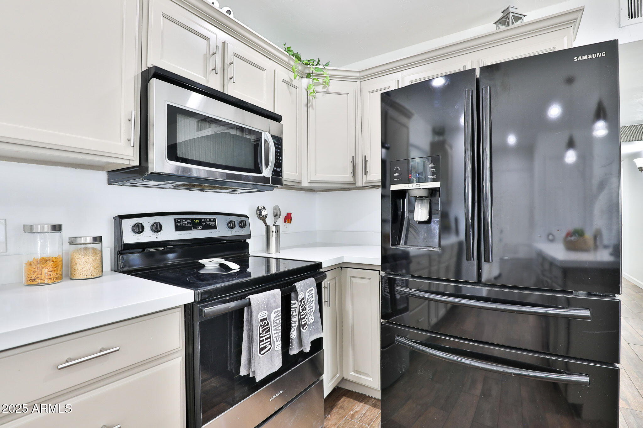 NORTH VISTA - Residential