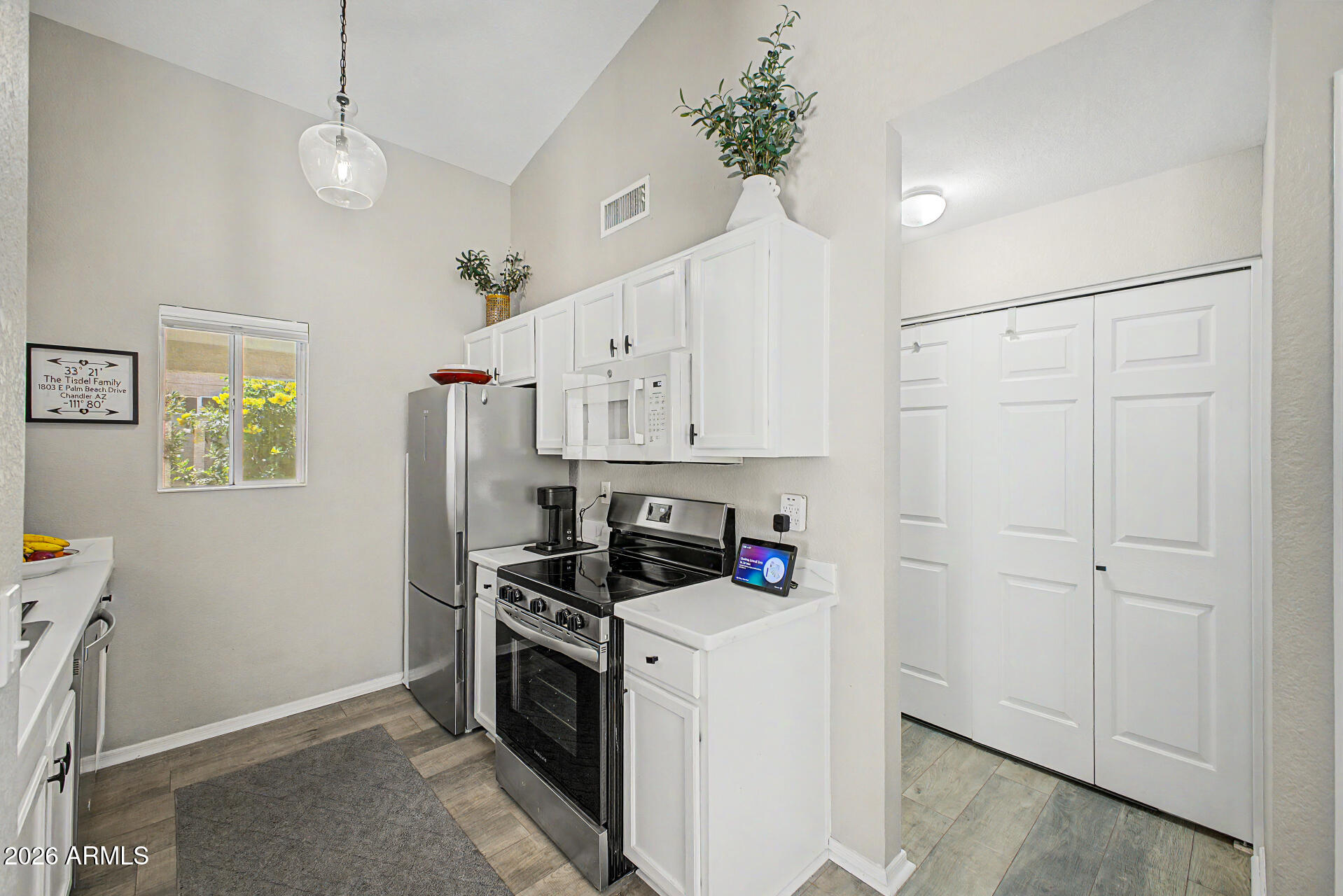 SUNBIRD UNIT ELEVEN - Residential