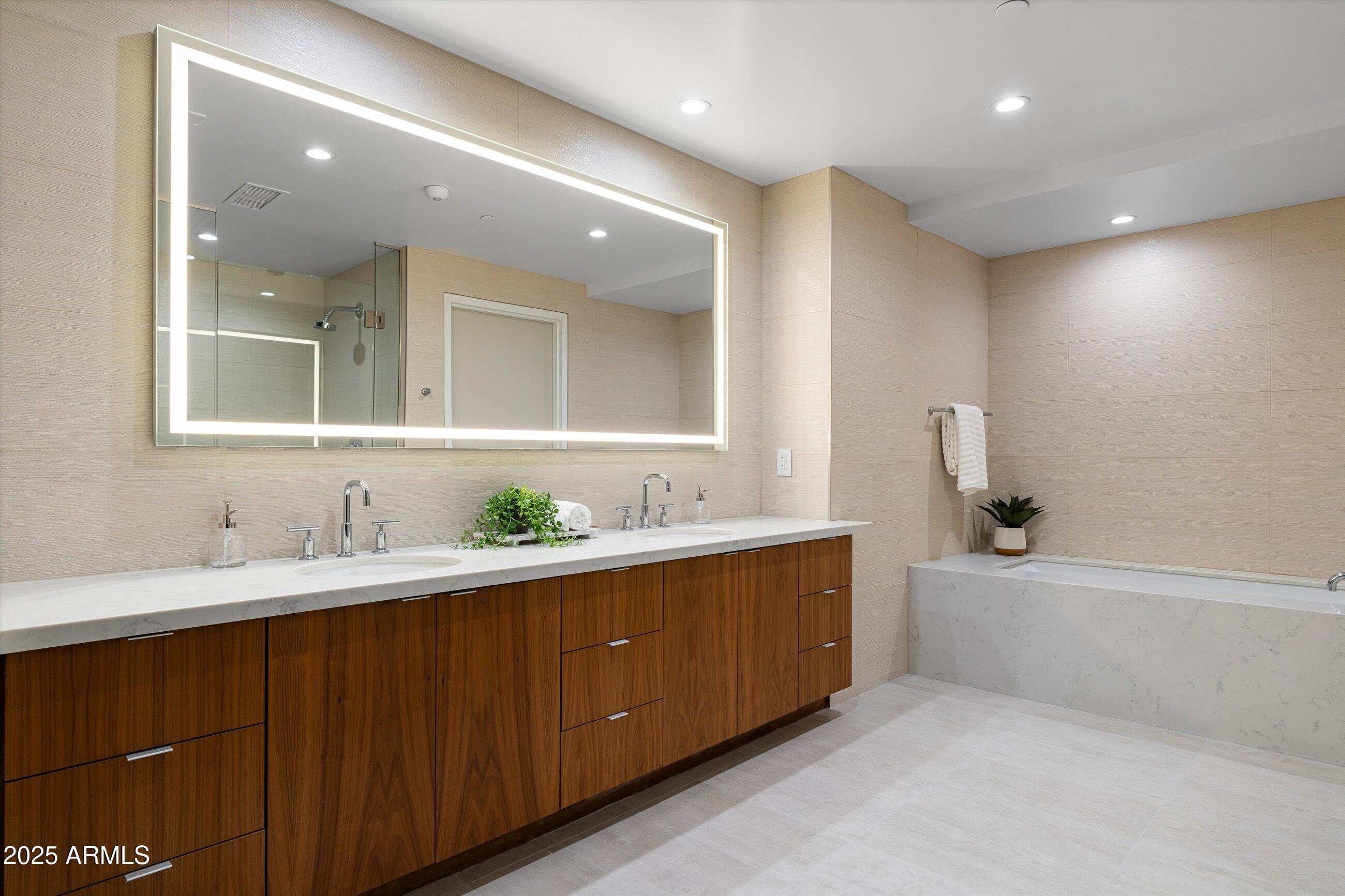 MOUNTAIN SHADOWS RESORT - CONDOMINIUM HOTEL - Residential