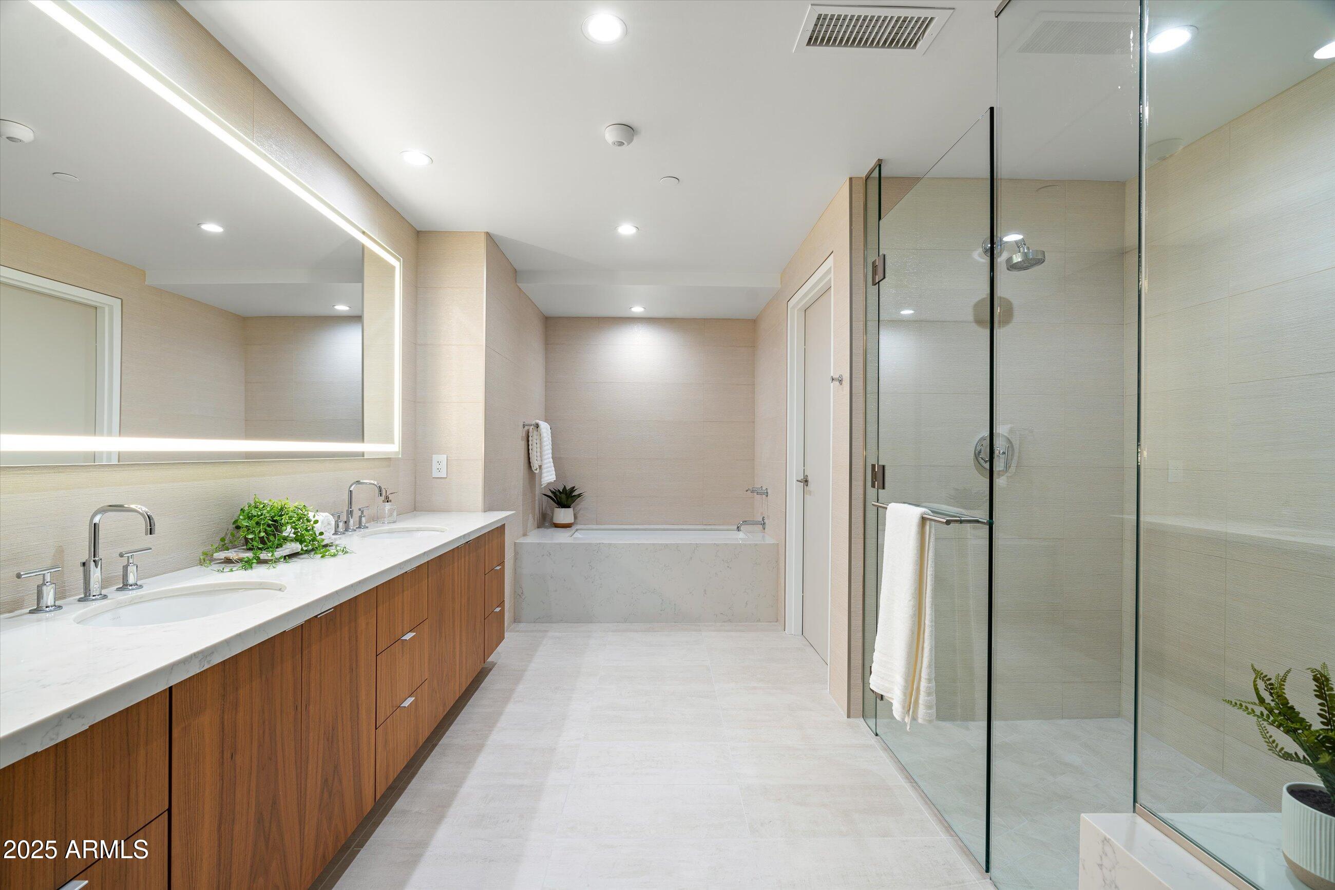 MOUNTAIN SHADOWS RESORT - CONDOMINIUM HOTEL - Residential