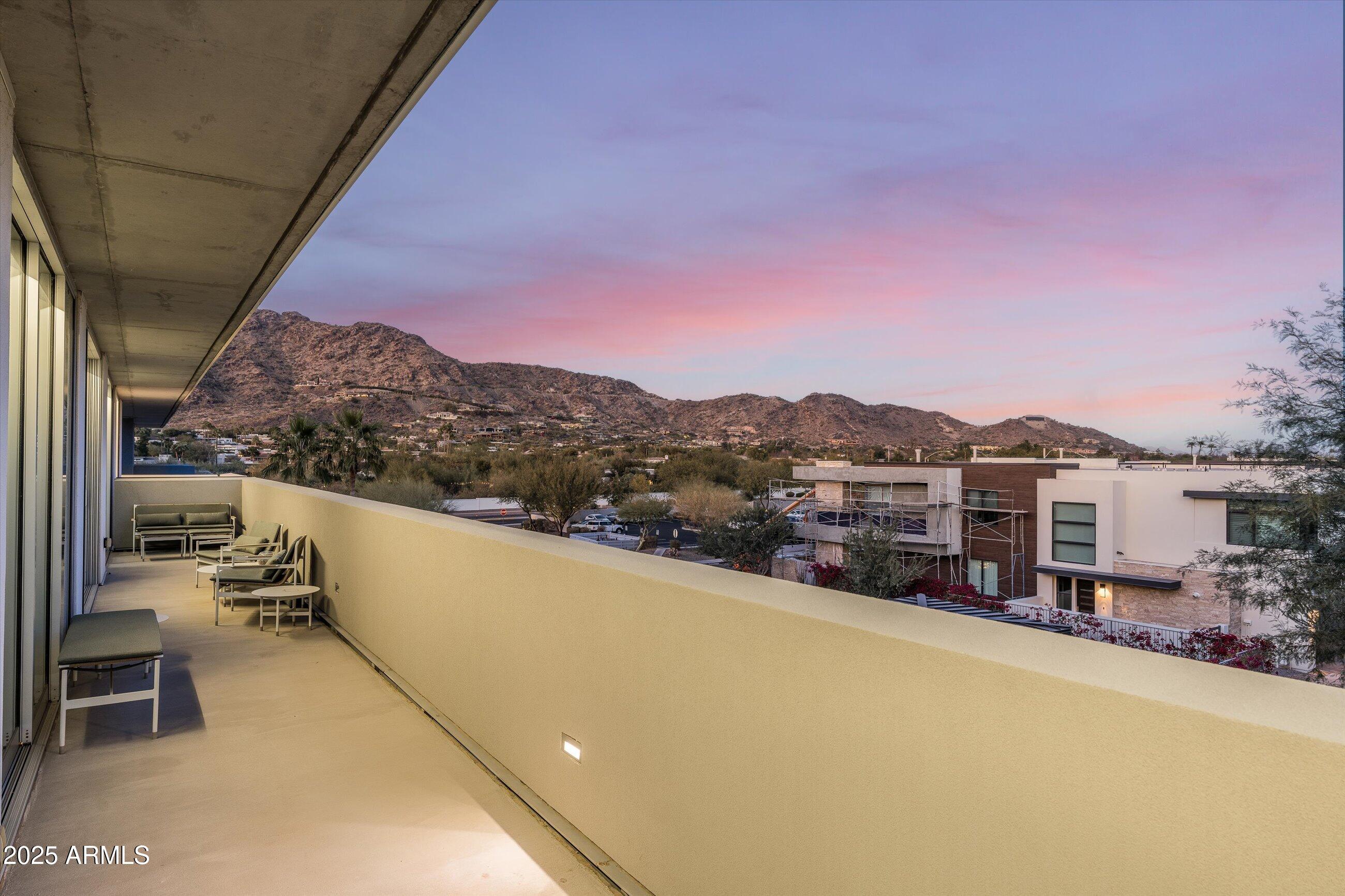 MOUNTAIN SHADOWS RESORT - CONDOMINIUM HOTEL - Residential