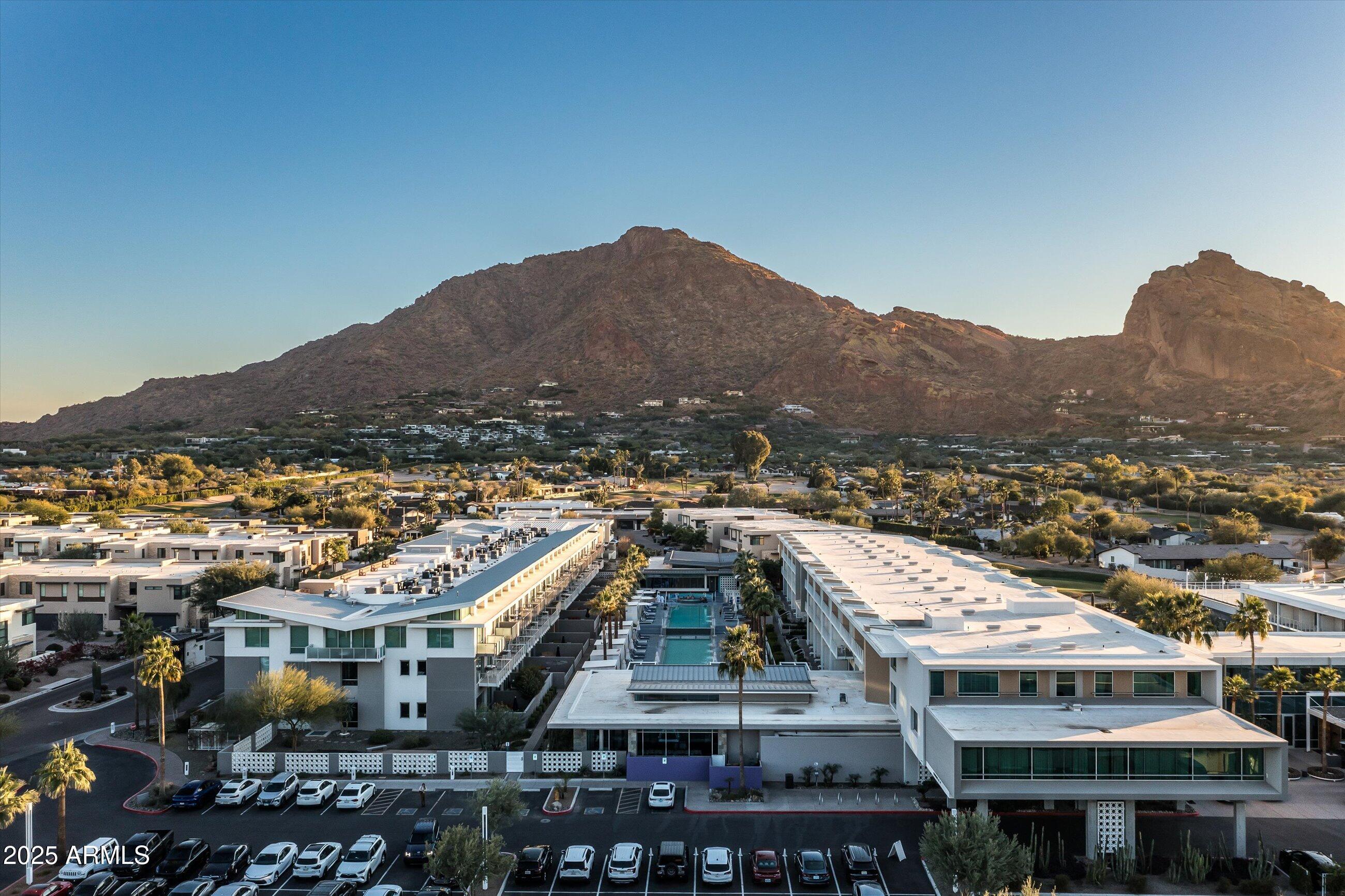 MOUNTAIN SHADOWS RESORT - CONDOMINIUM HOTEL - Residential