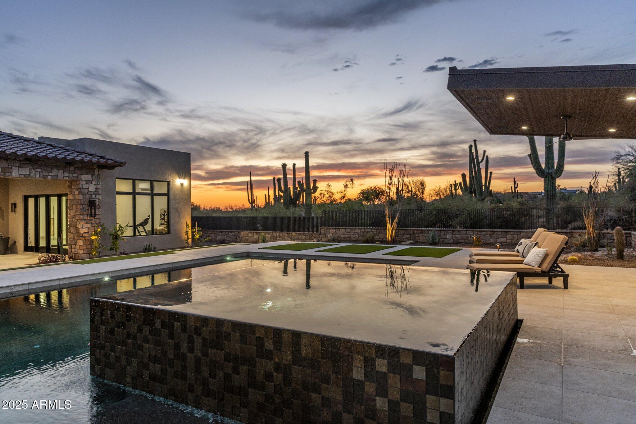 PINNACLE PEAK VISTAS 3 LOT 1-210 TR A-B - Residential