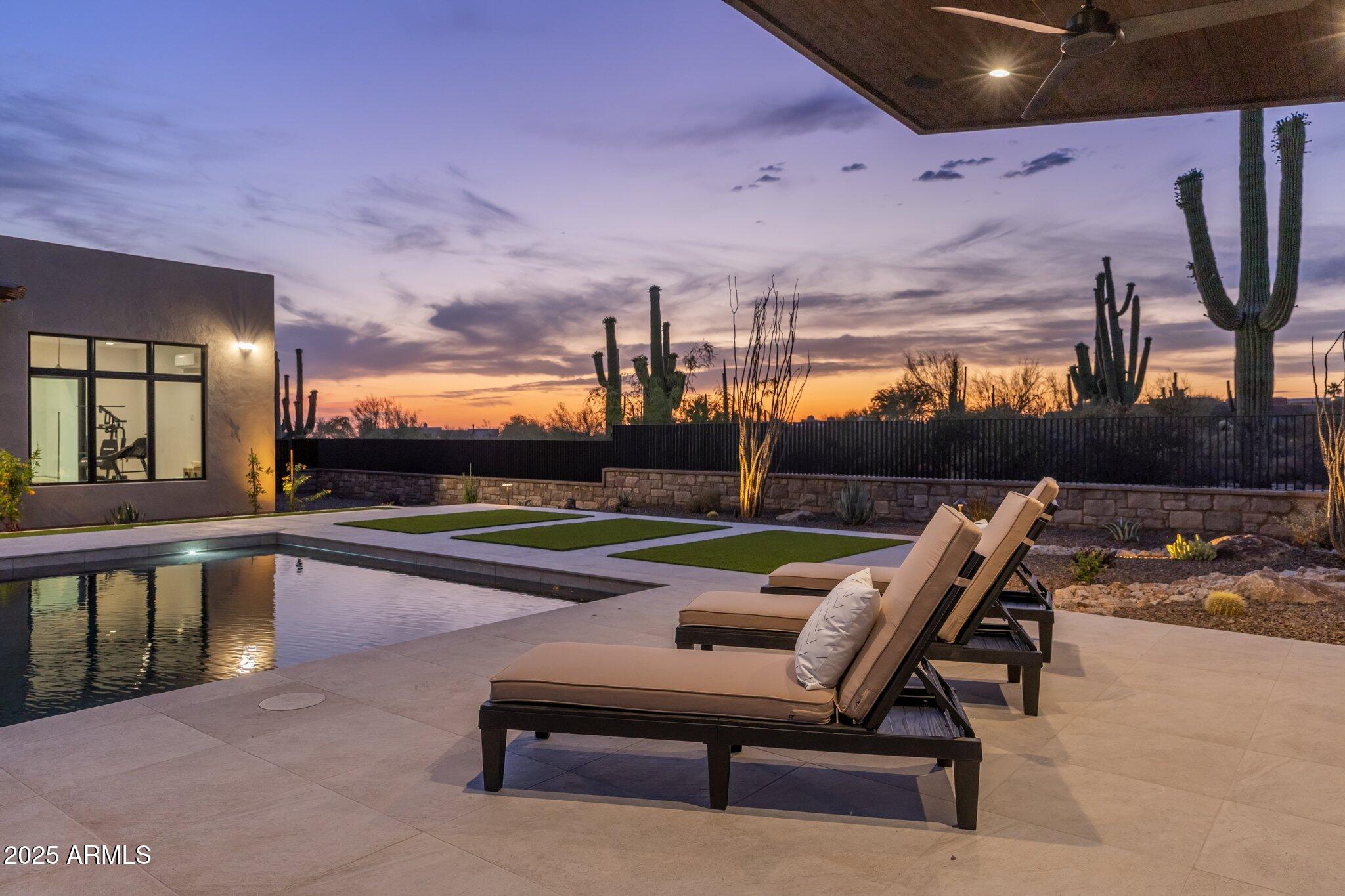 PINNACLE PEAK VISTAS 3 LOT 1-210 TR A-B - Residential