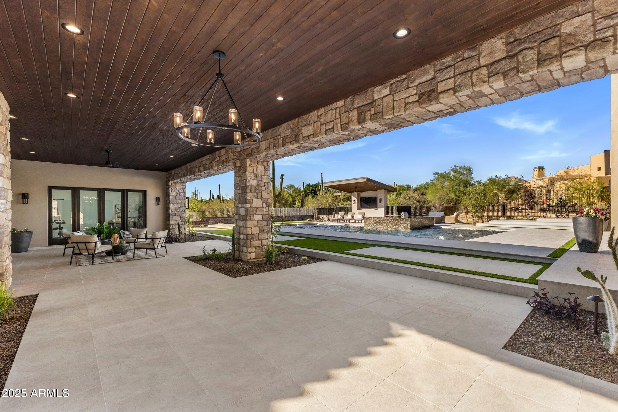 PINNACLE PEAK VISTAS 3 LOT 1-210 TR A-B - Residential