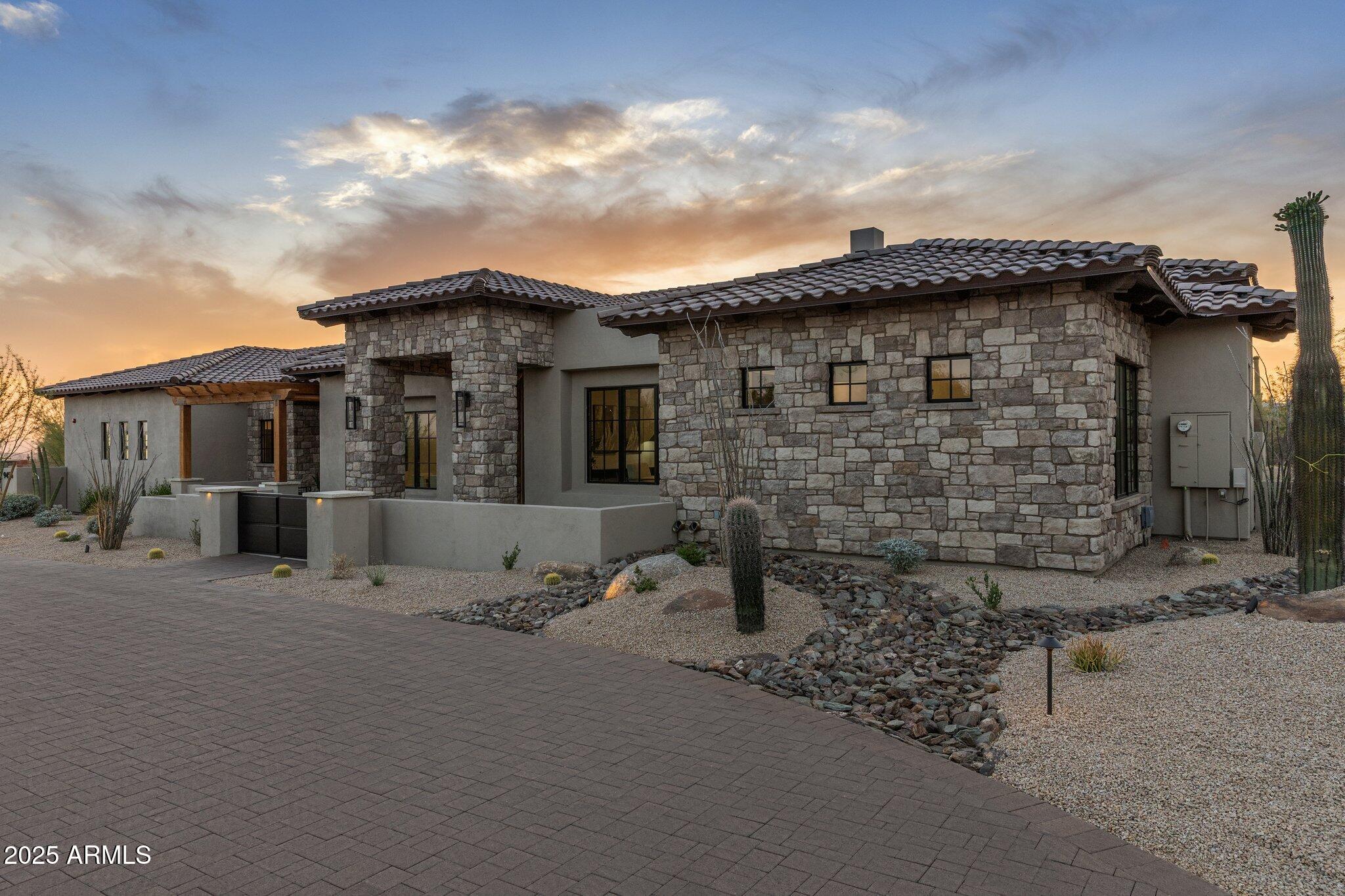 PINNACLE PEAK VISTAS 3 LOT 1-210 TR A-B - Residential