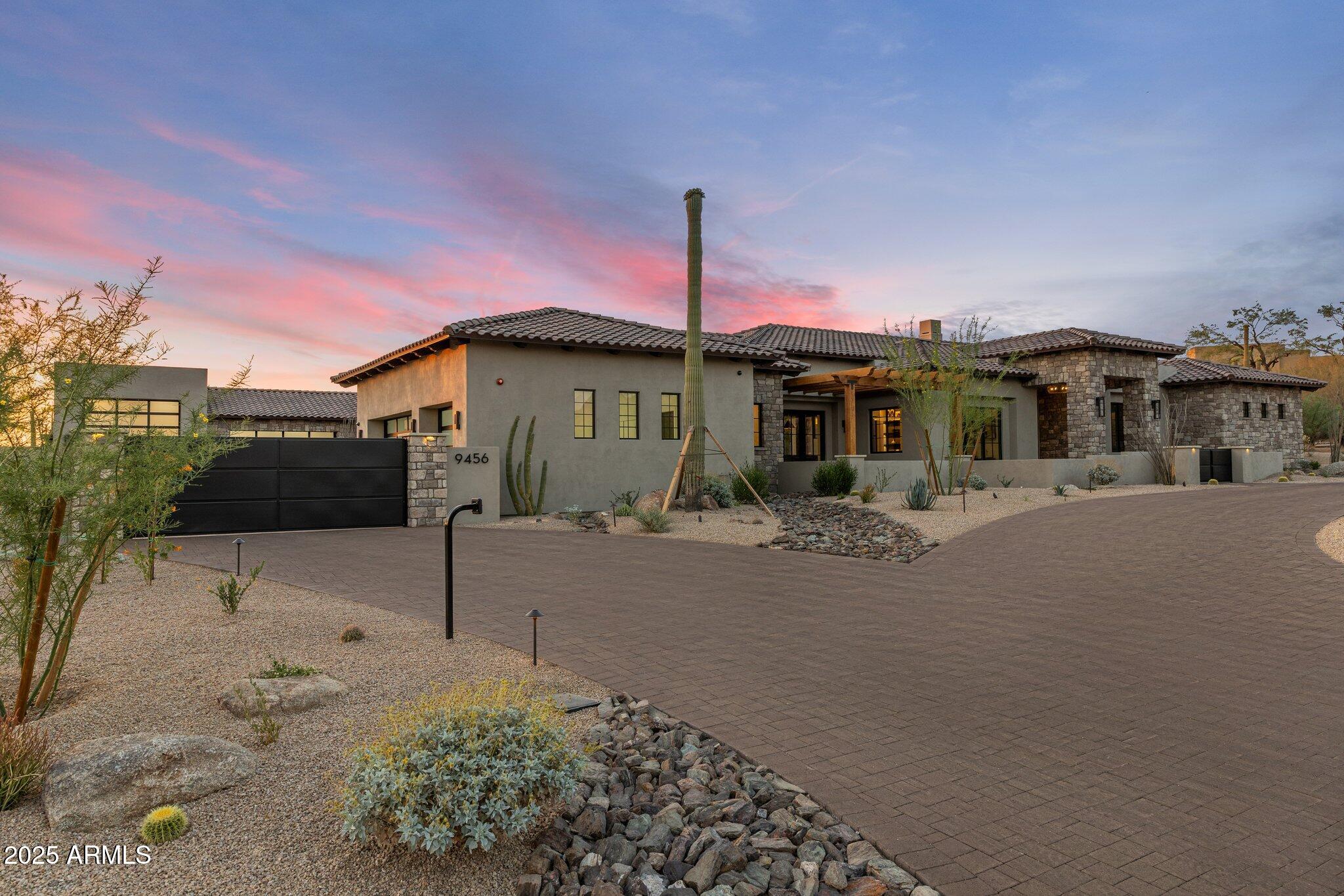 PINNACLE PEAK VISTAS 3 LOT 1-210 TR A-B - Residential