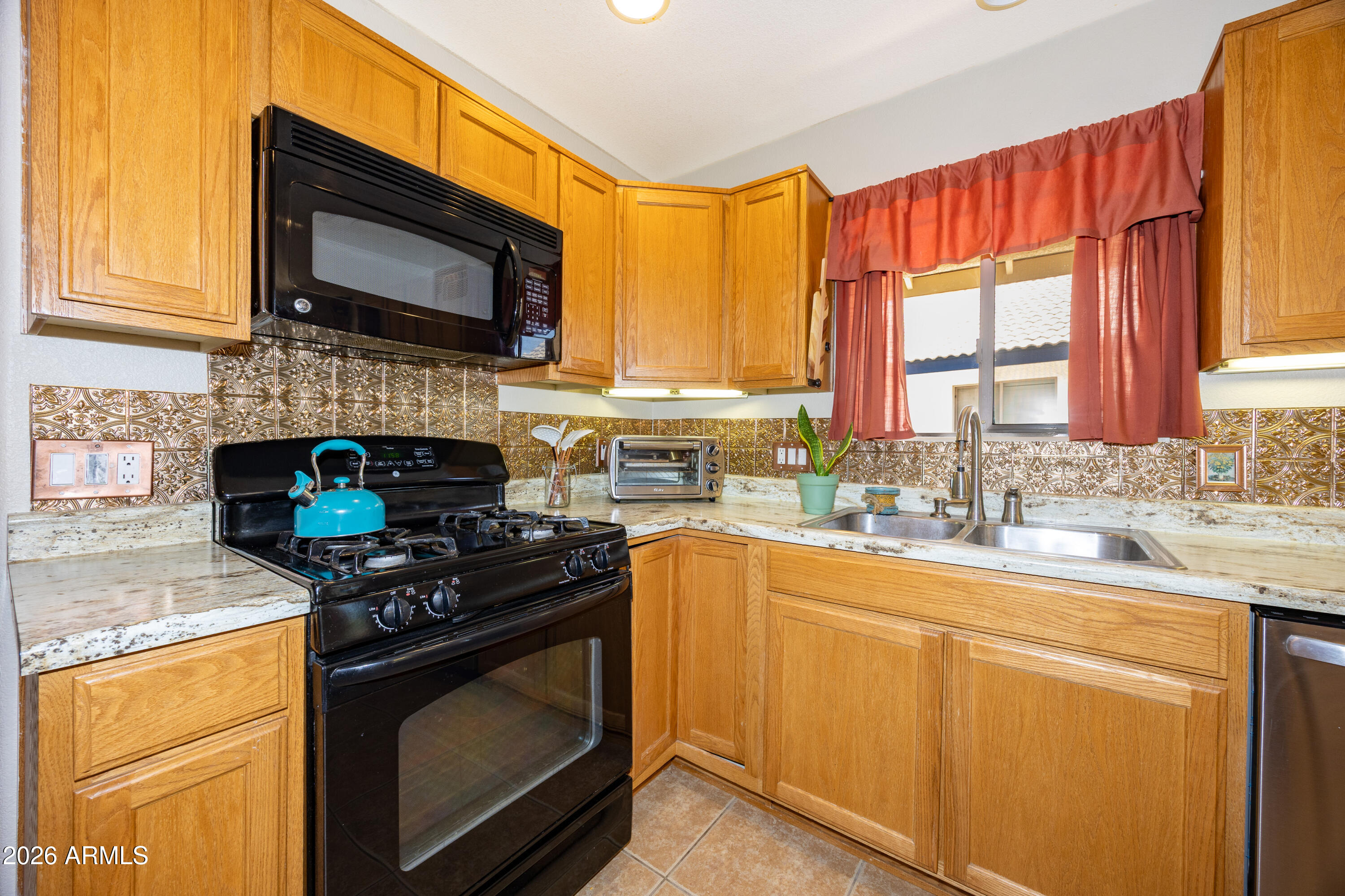 HOLIDAY AT PDS PHASE 3 AMENDED - Residential