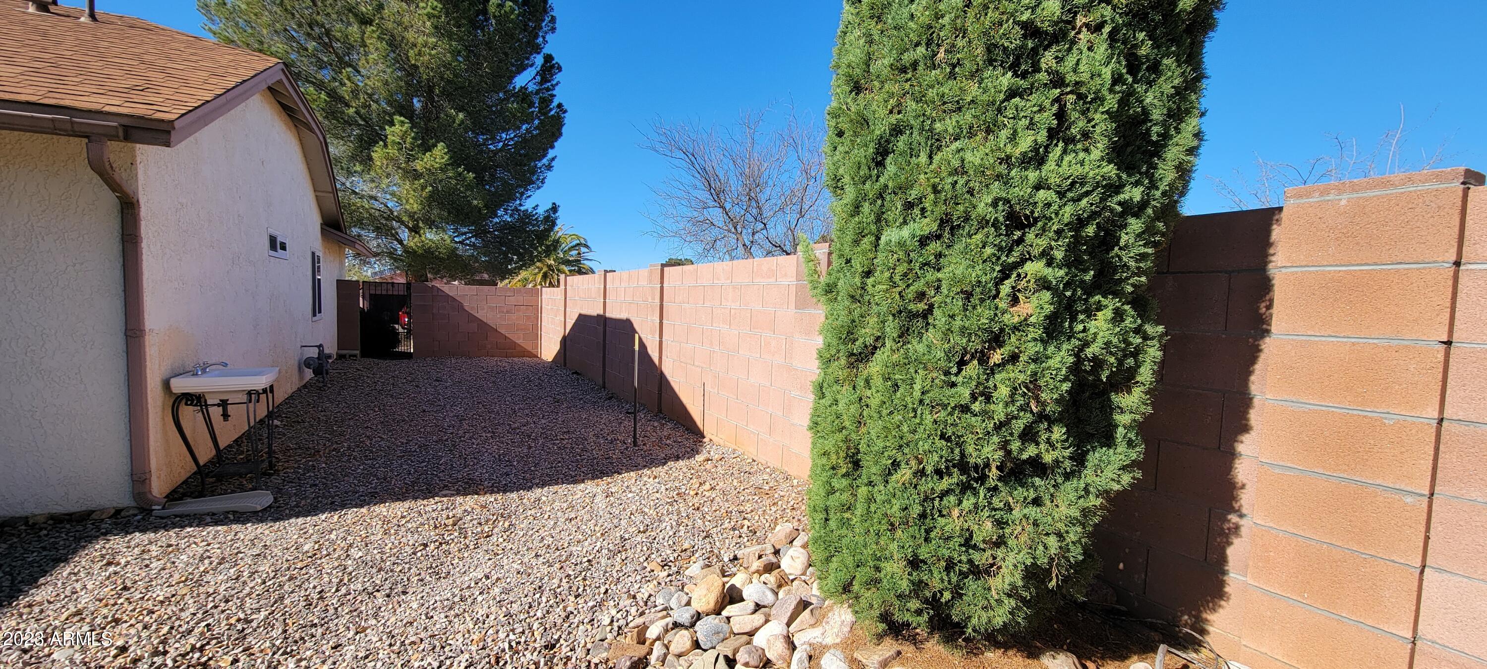 TRACT UNIT 115 AMD - Residential