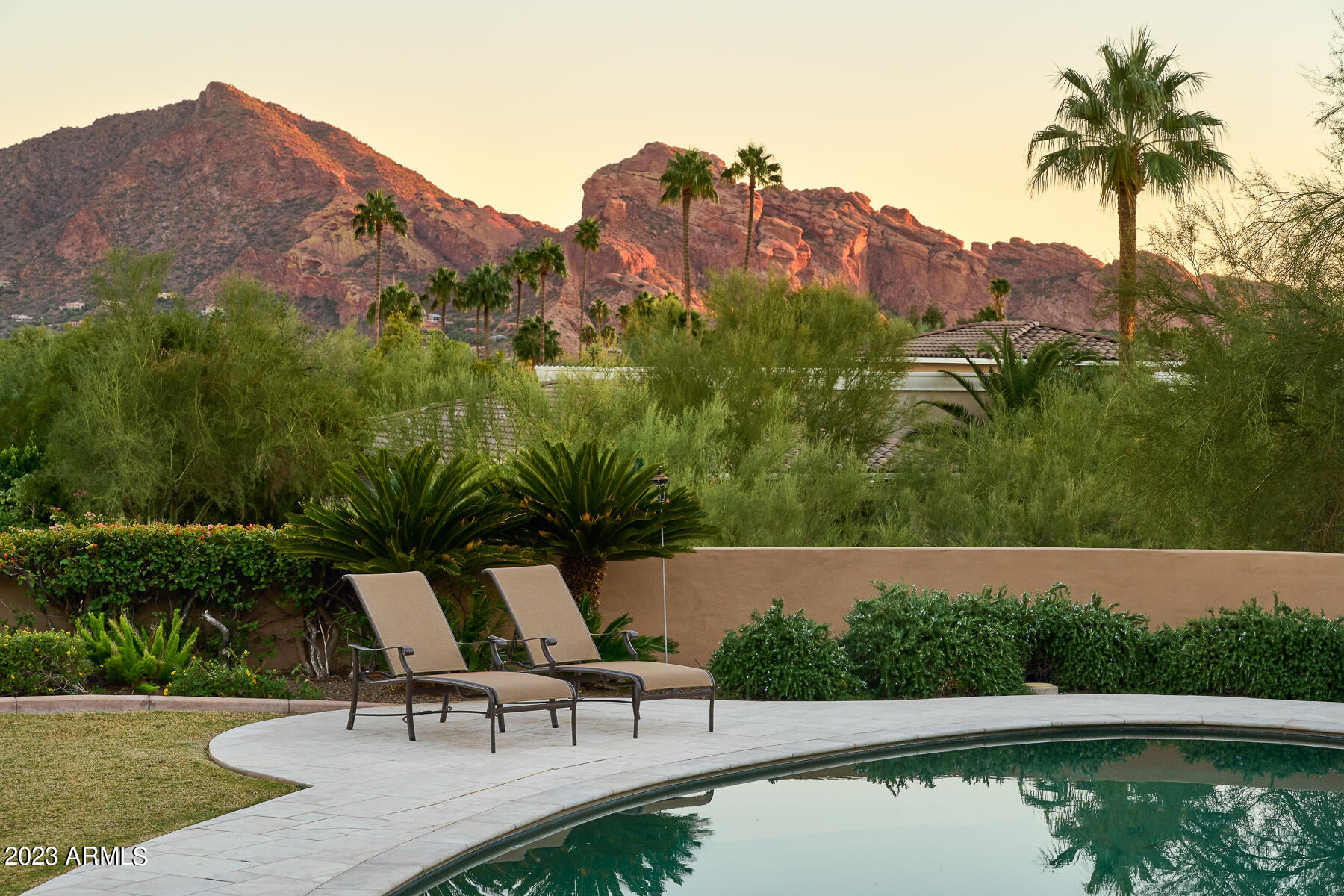 PARADISE VALLEY COUNTRY ESTATES - Residential