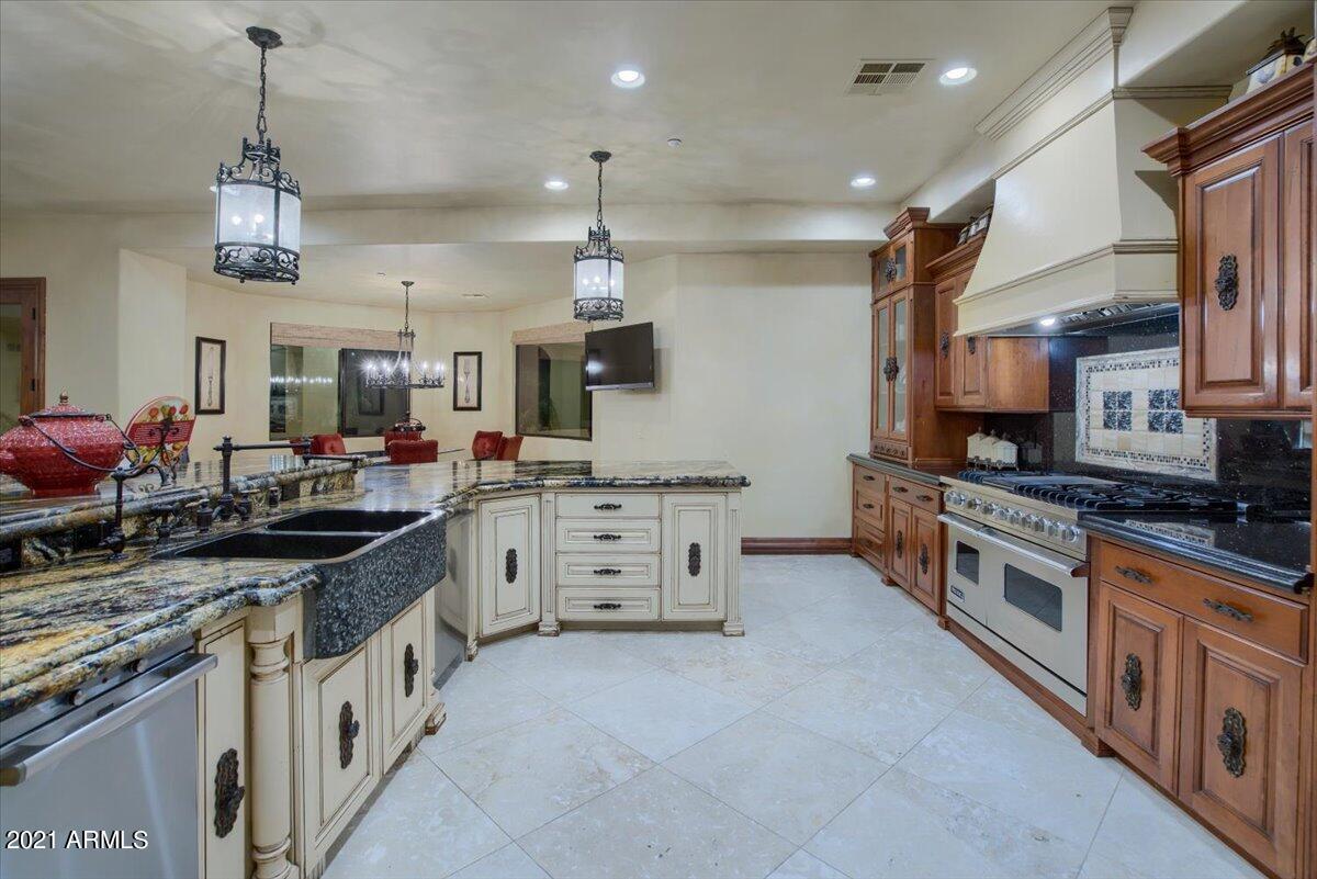 GOLD MOUNTAIN PRESERVE - Residential
