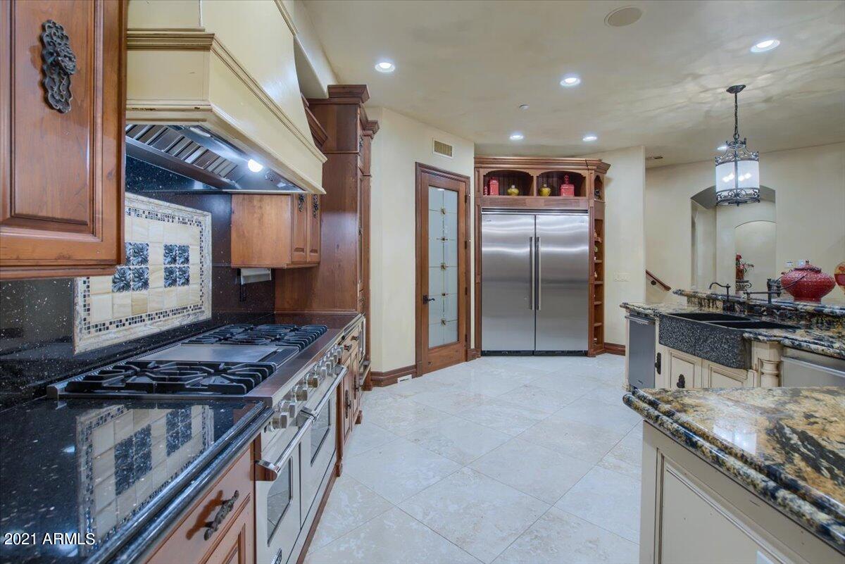 GOLD MOUNTAIN PRESERVE - Residential