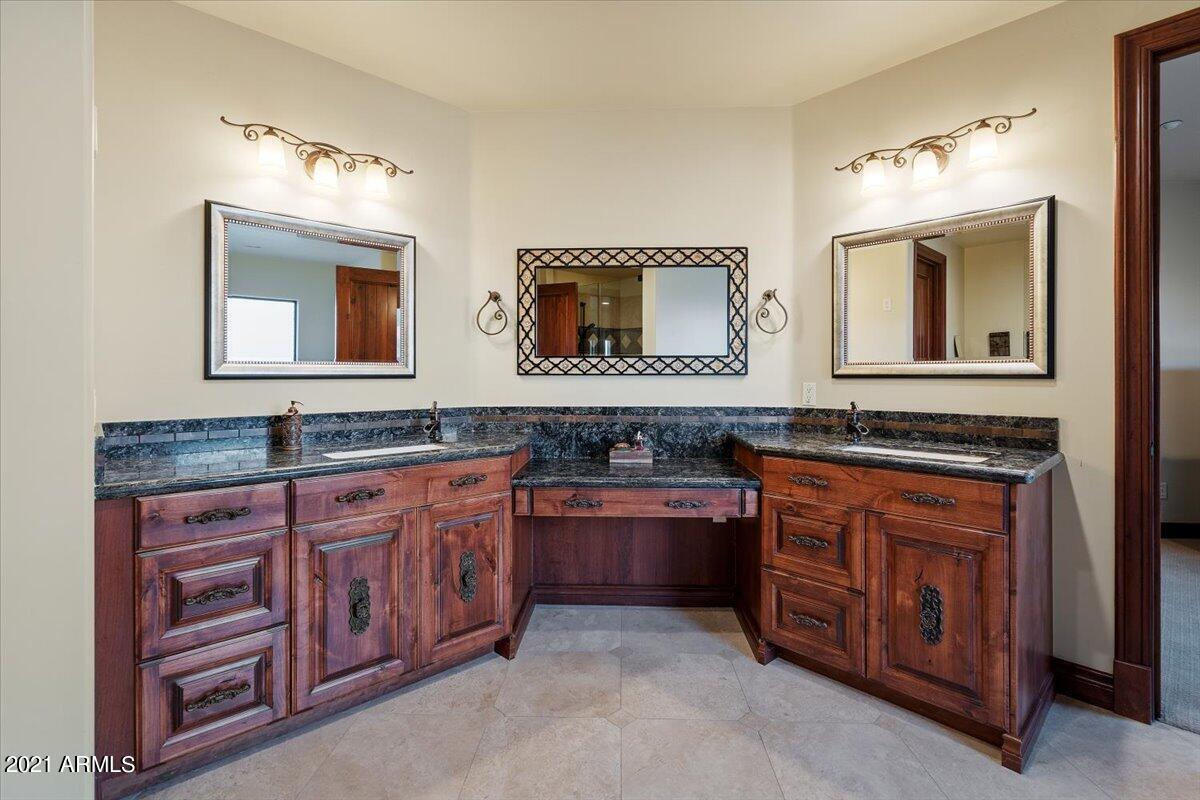 GOLD MOUNTAIN PRESERVE - Residential