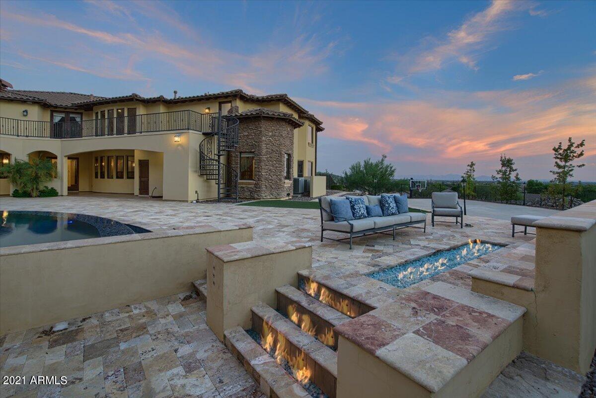 GOLD MOUNTAIN PRESERVE - Residential