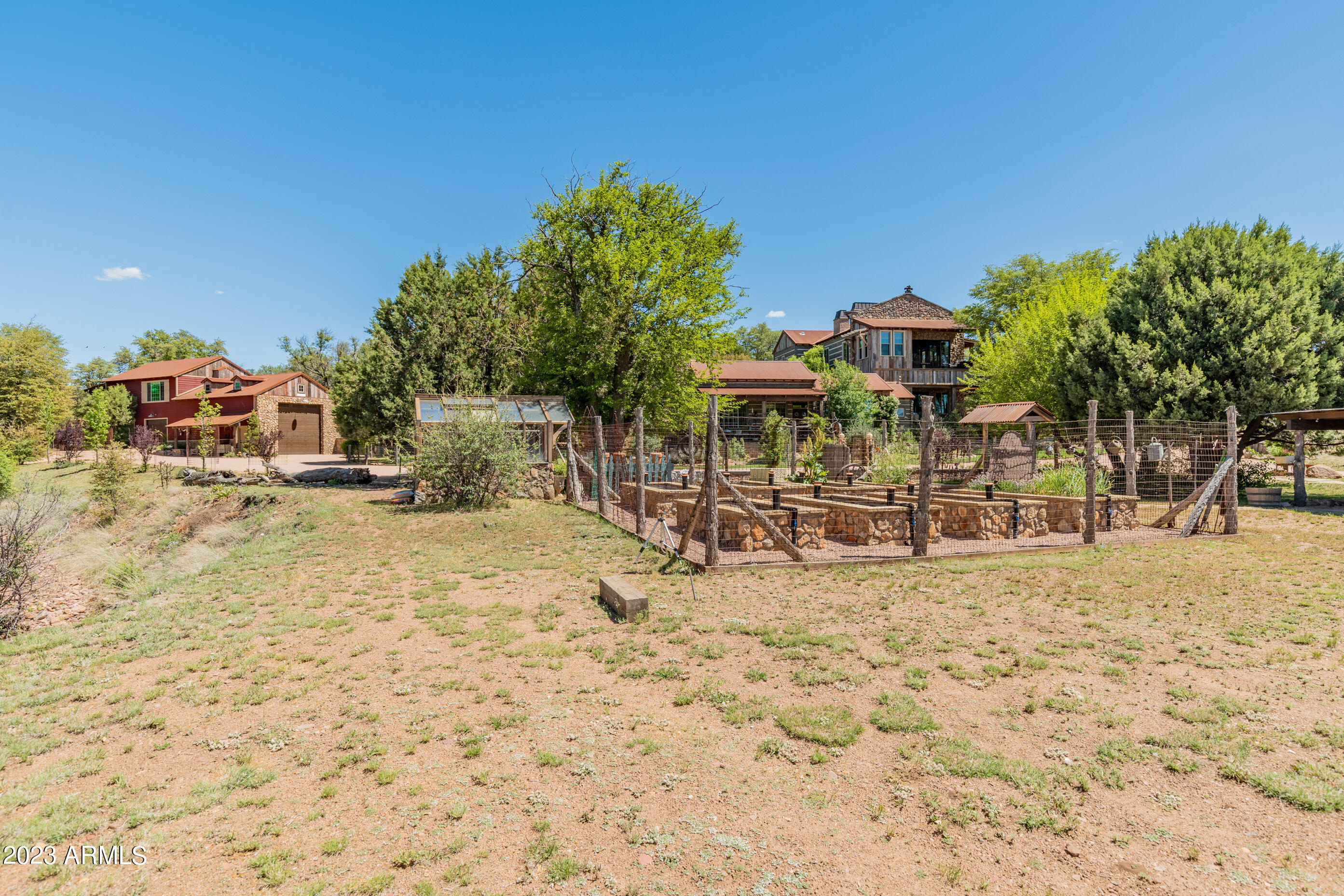 Tierra Madre Vineyard - Residential