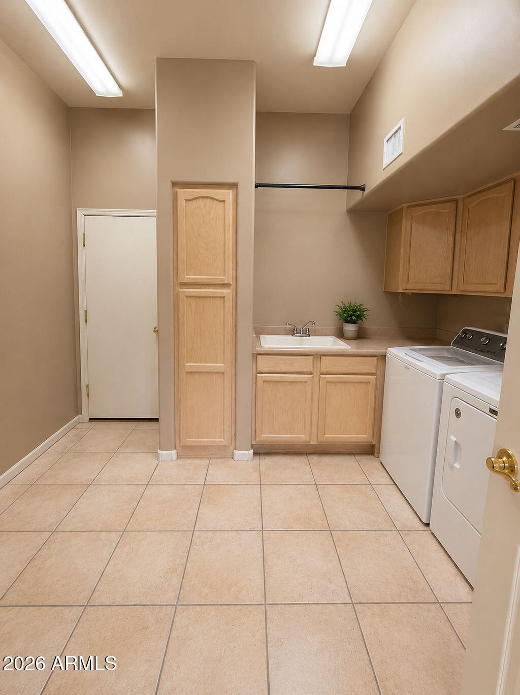 BENT TREE DESERT ESTATES LOT 1-72 TR AB - Residential