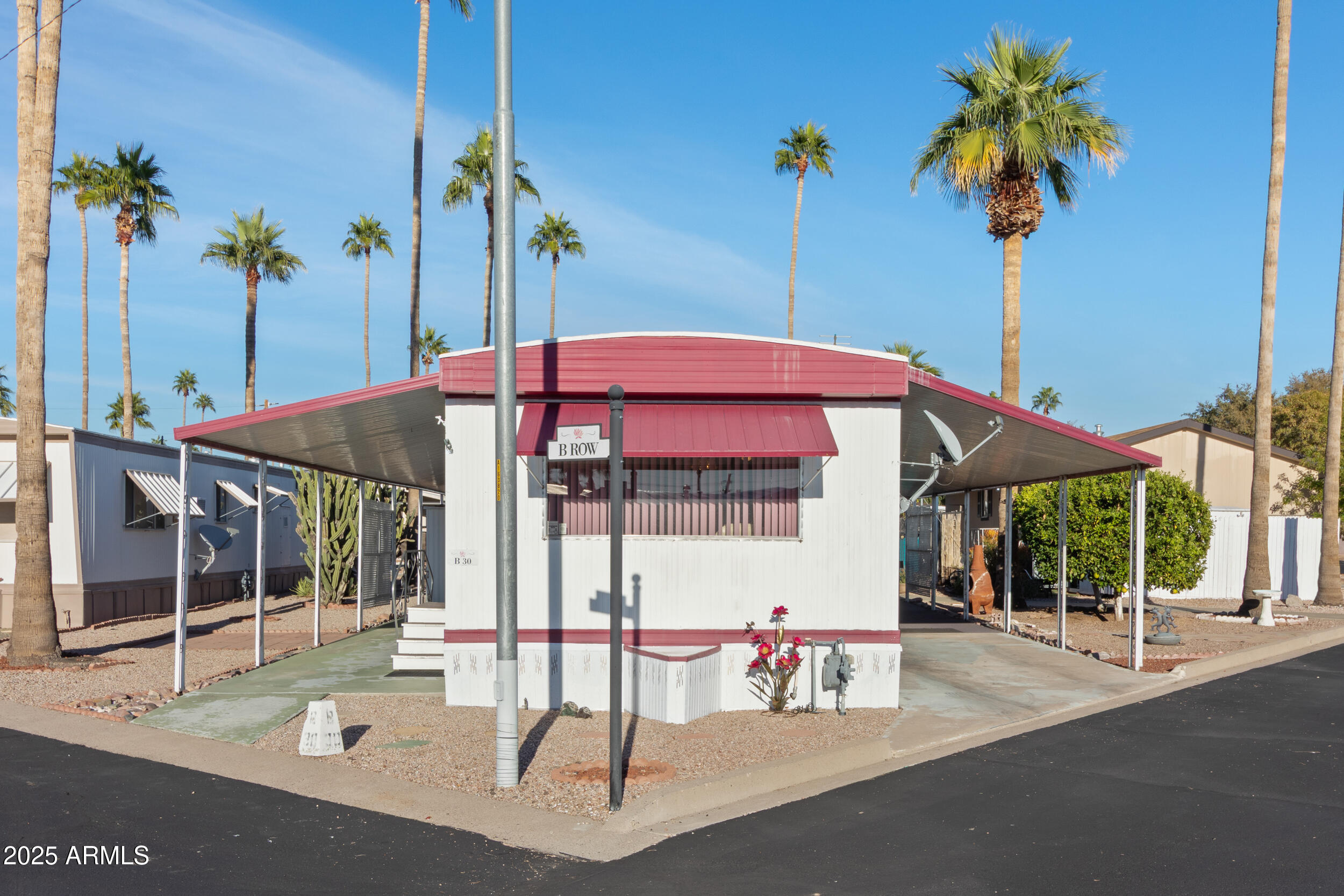 AGAVE VILLAGE - Residential