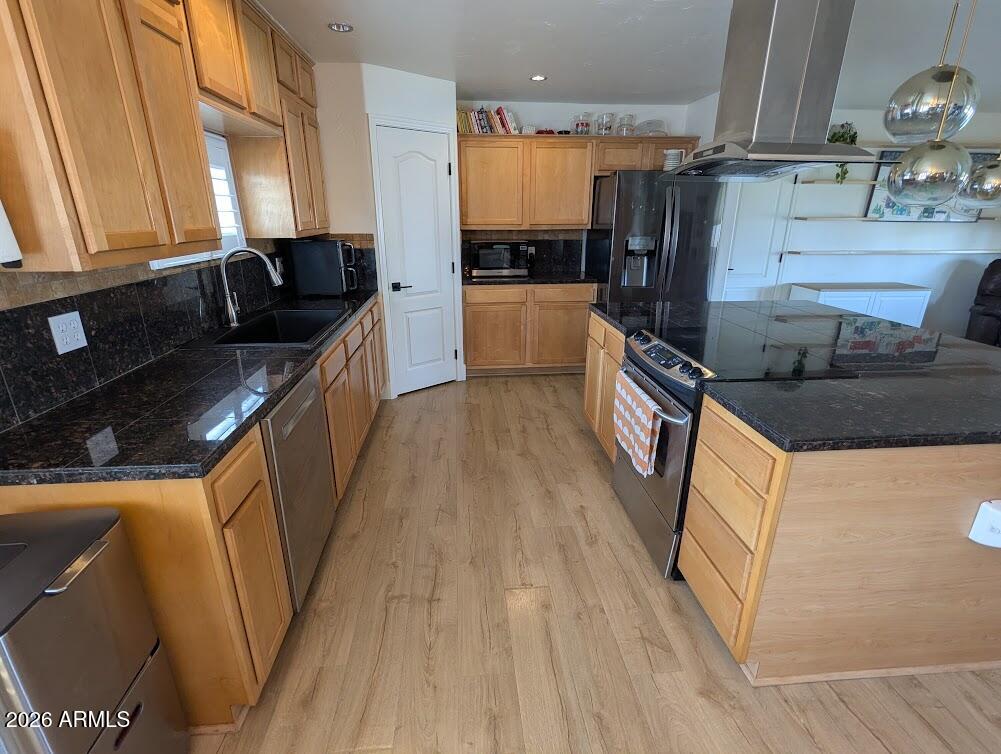 NORTHERN STAR UNIT 2 - Residential