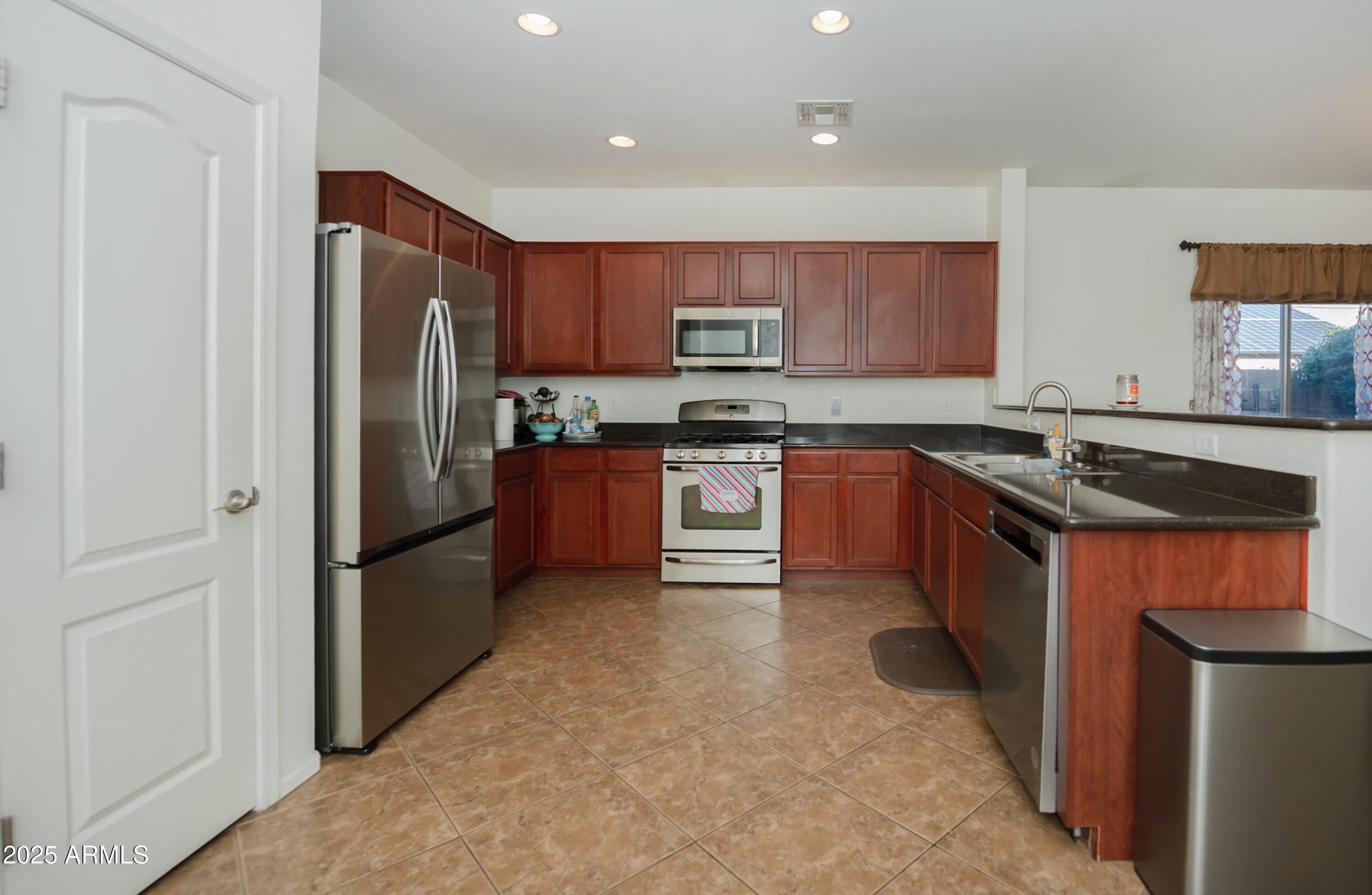 HIGHLANDS RANCH UNIT 2 - Residential