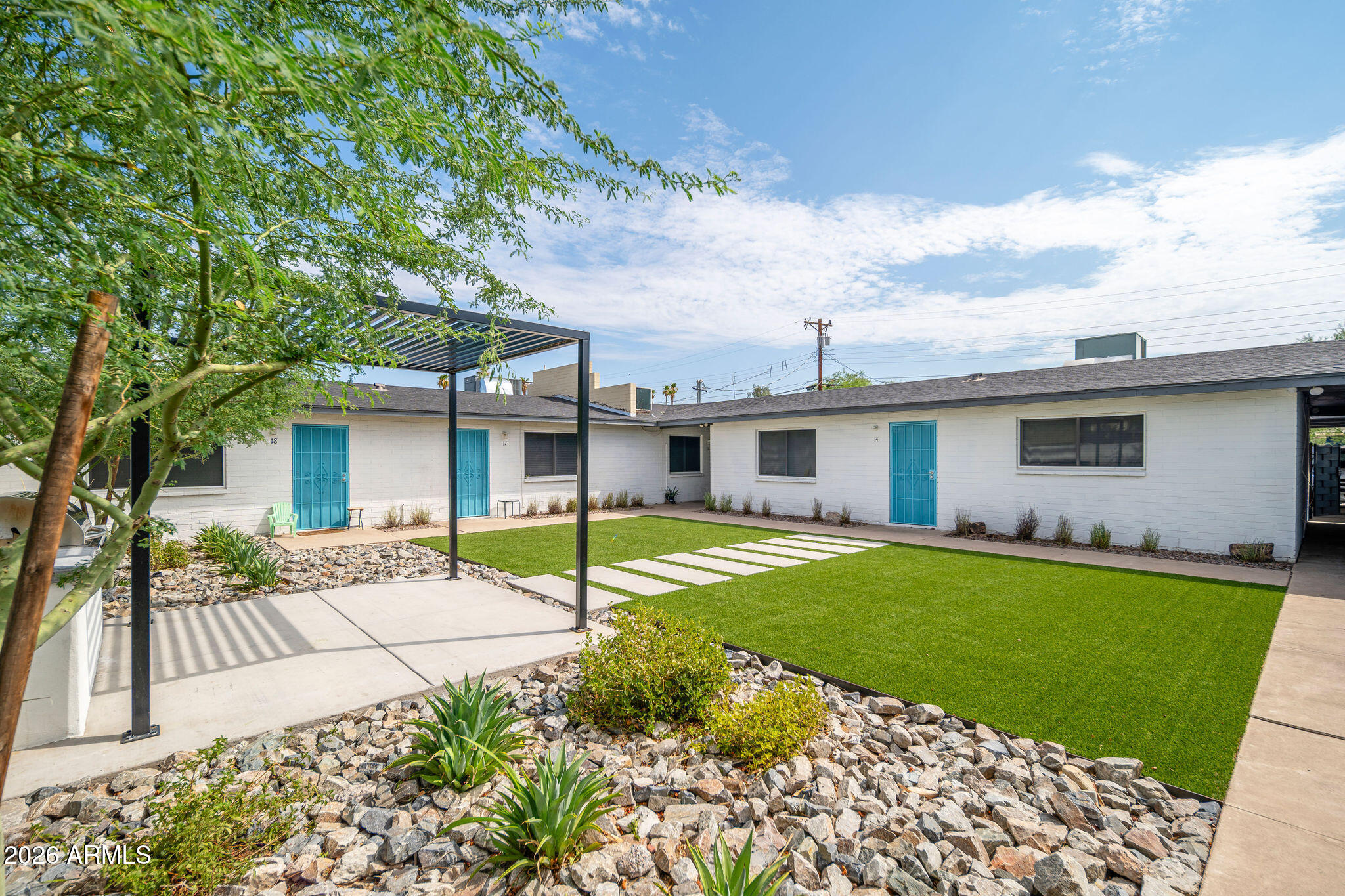 Advantageously situated directly north of Midtown's Melrose Arts District , Palm Square (''the property'') is an 18-unit community primely located in Central Phoenix. With the convenience and proximity of the Interstate 17 Freeway and State Route 51, two of The Valley's major transportation arteries, residents are provided direct access to nearly any destination across The Valley within a desirable commute time. A number of the most prominent employment and entertainment corridors in the state are just a short drive away. The Innovation Employment Corridor, which runs down Central Avenue, provides employment opportunities from some of the most prolific companies in Arizona such as Banner Health and IBM. In addition, Palm Square is just two miles from Grand Canyon University, the largest Christian university in the nation, with an on-campus enrollment of ±25,000 students and online enrollment of ±90,000 students. 

Built in 1958 Palm Square is comprised of 6 studio, 10 one-bedroom, and 2 two-bedroom floorplans. The entire community's exterior has been renovated with new paint, landscaping, roof, windows, and select mechanical (HVAC and electrical). In addition, 15 of the 18 unit's interiors have been renovated with new appliances, countertops, cabinets, flooring, fixtures, hardware, and individual washer/dryer.