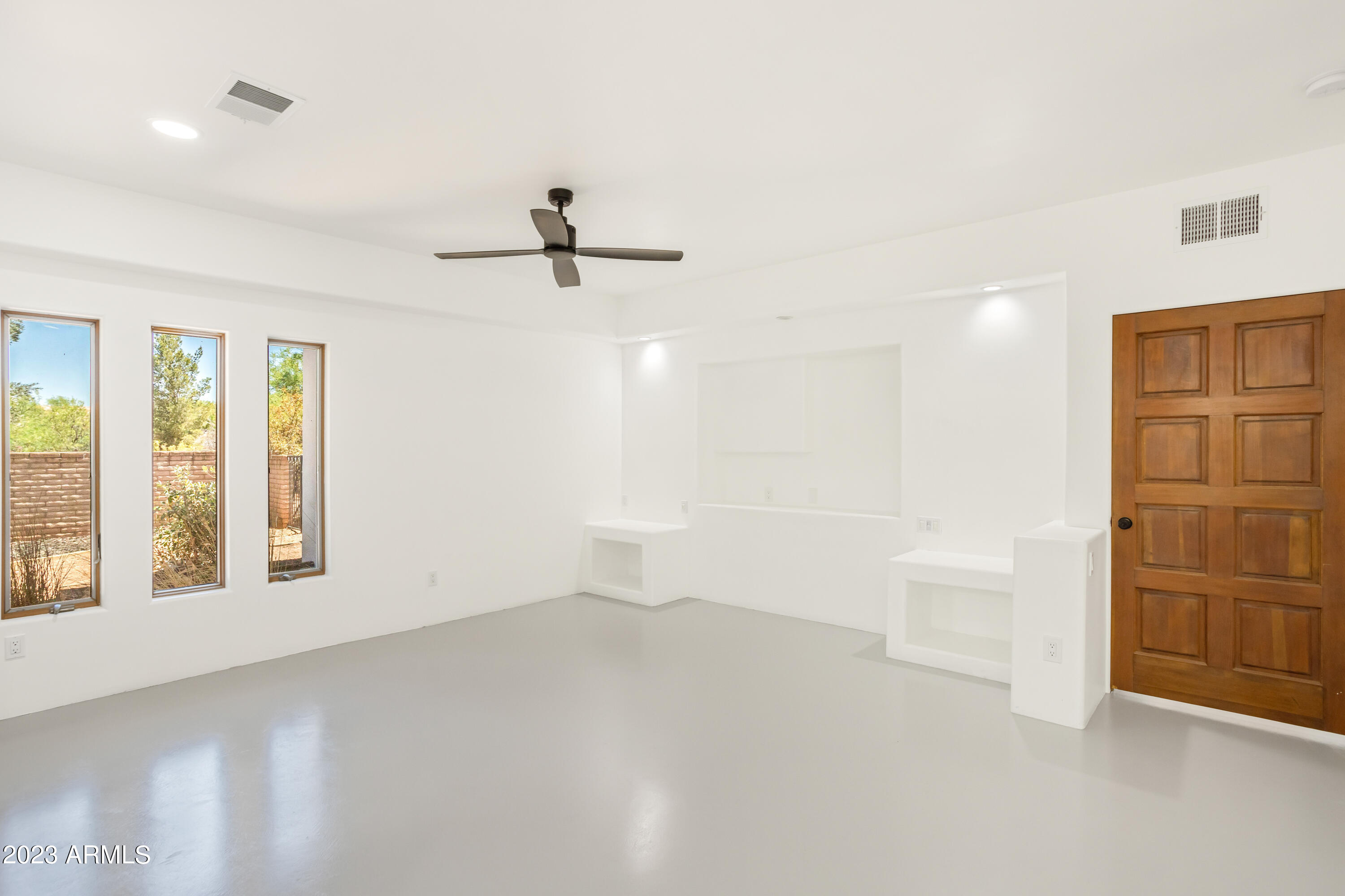 MOUNTAIN SHADOWS PHASE A - Residential