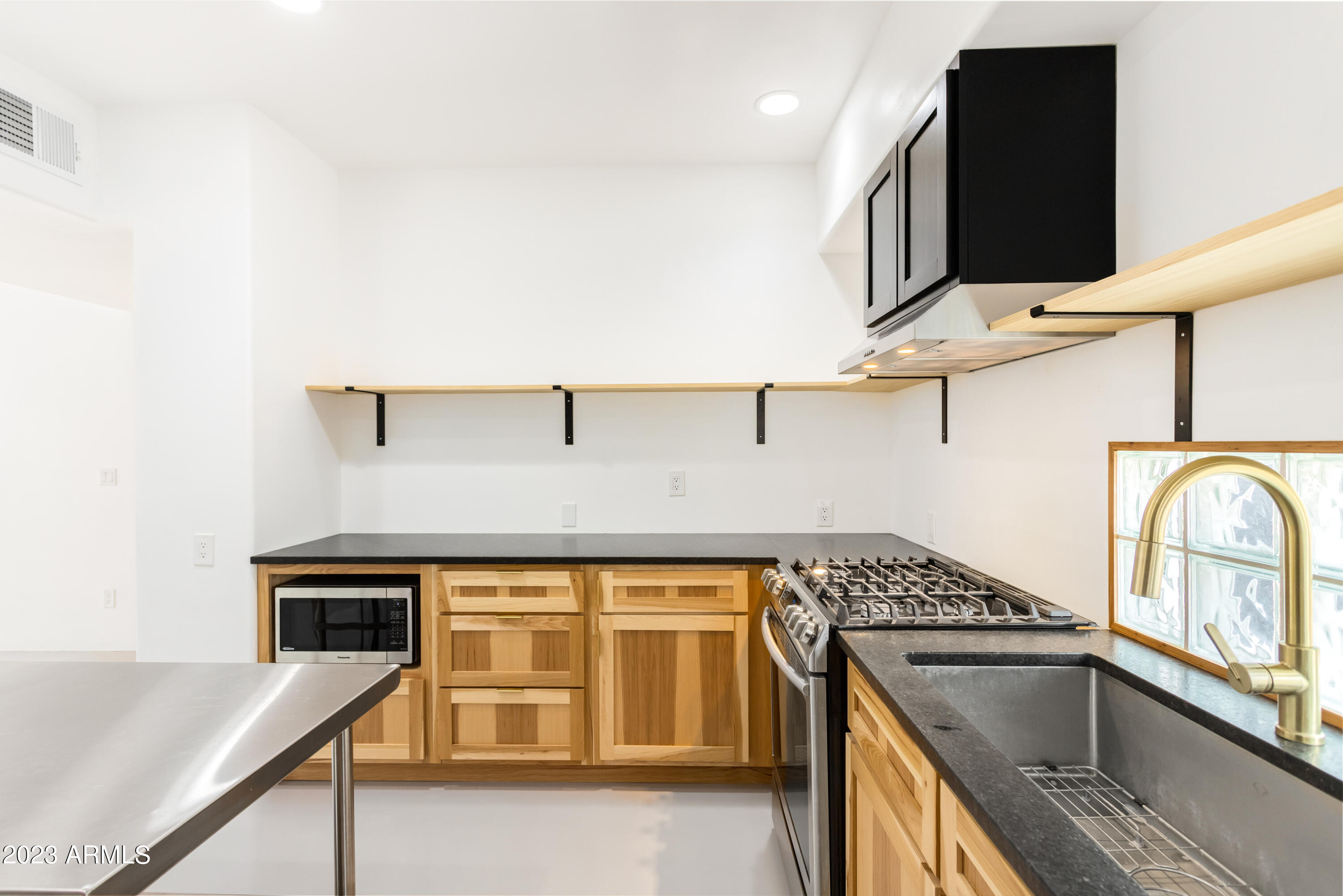 MOUNTAIN SHADOWS PHASE A - Residential