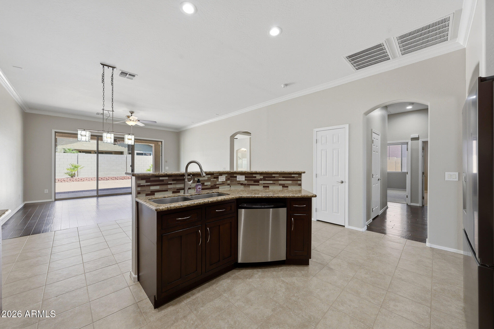 CAREFREE CROSSING PARCEL 3 - Residential Lease