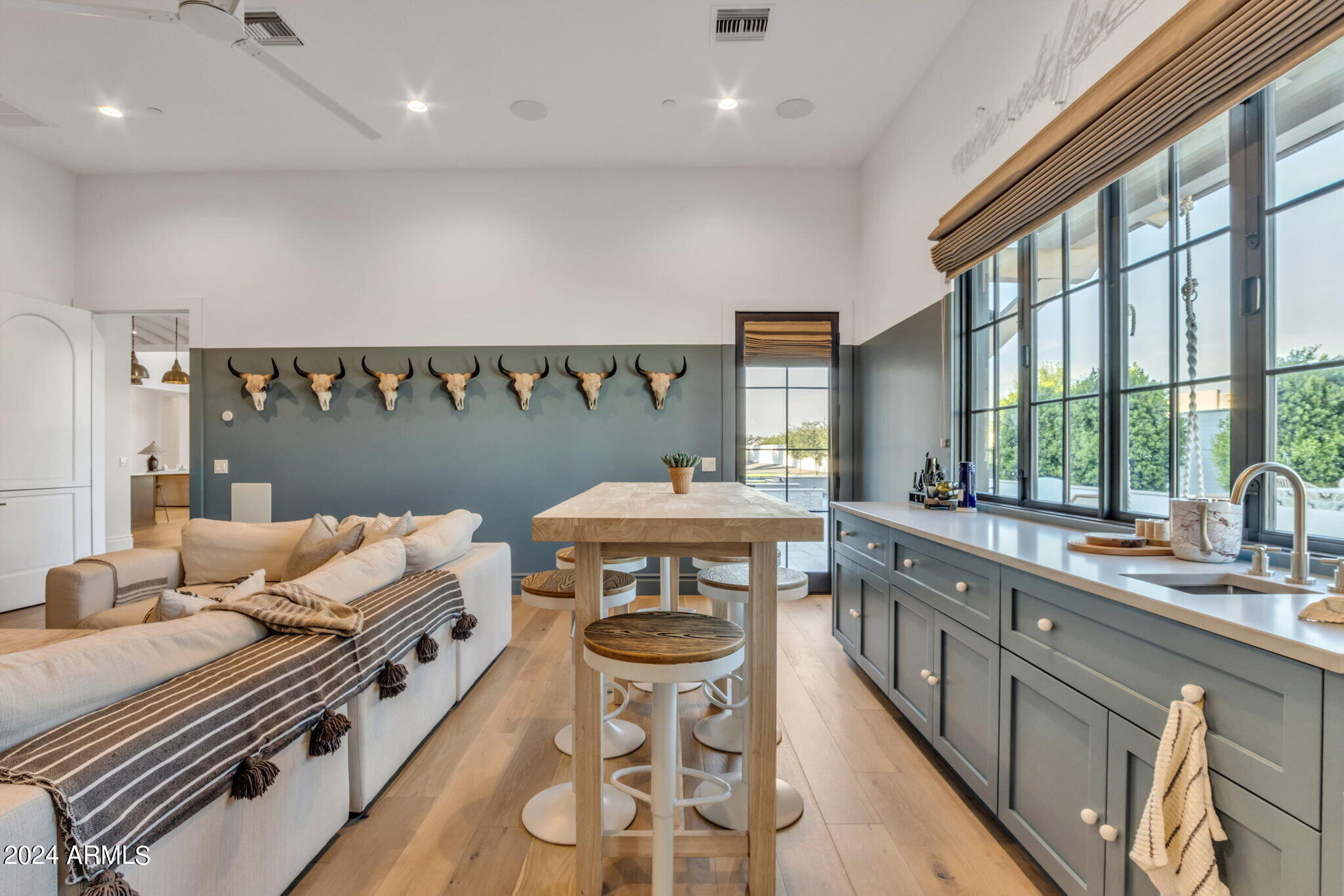 PECAN LIGHTS - Residential