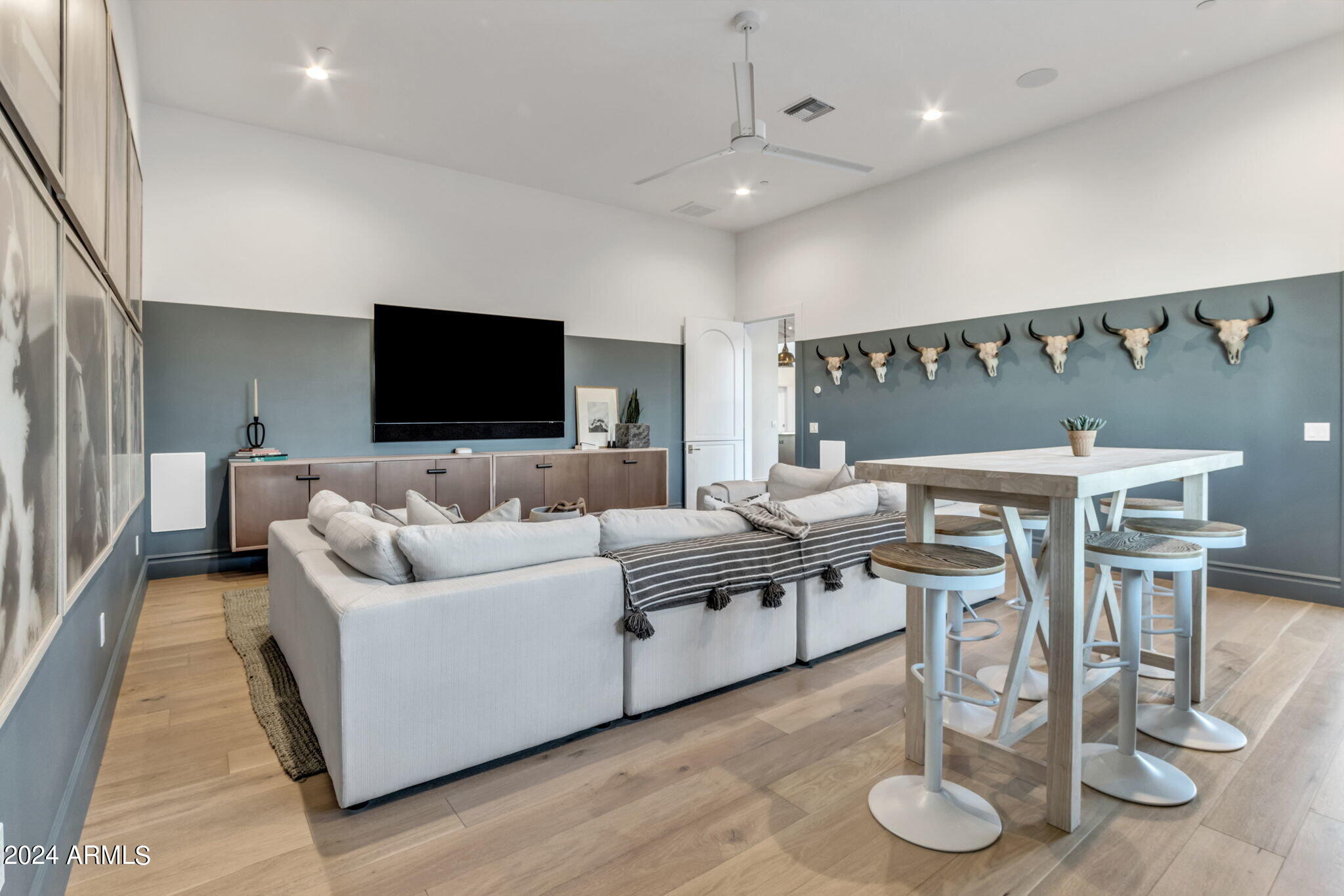 PECAN LIGHTS - Residential