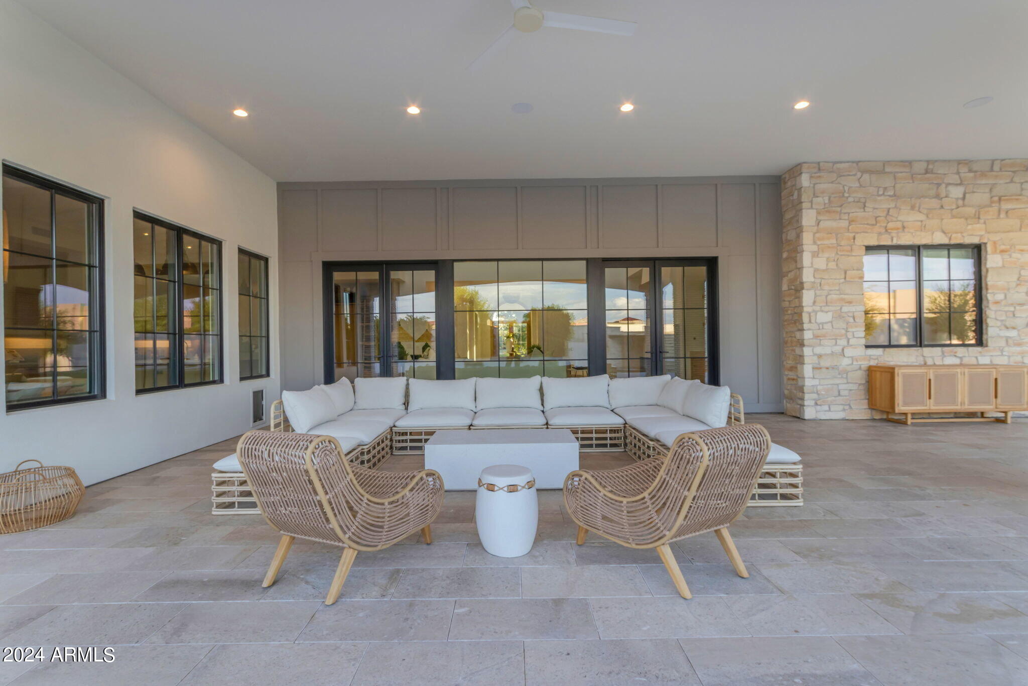 PECAN LIGHTS - Residential