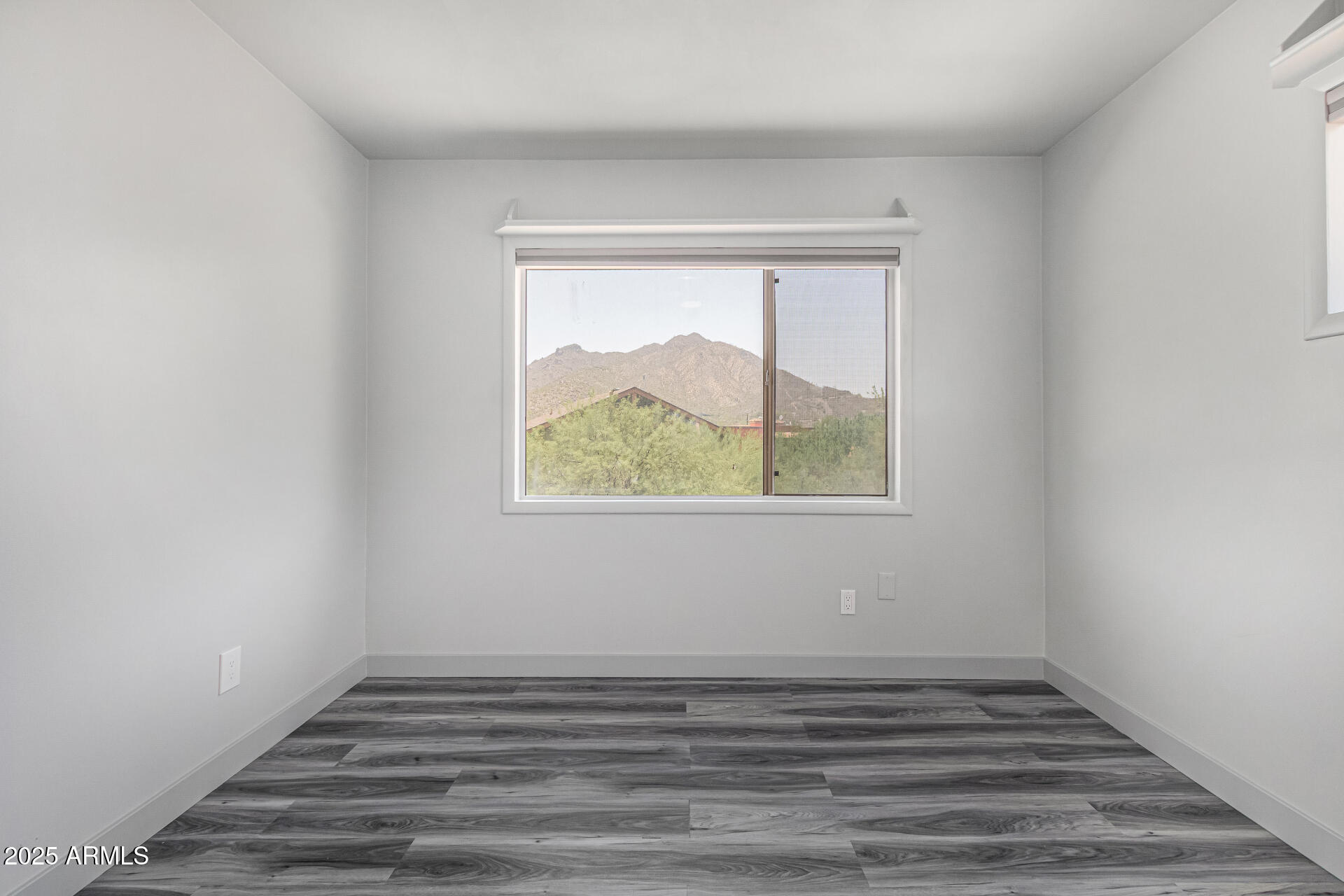 VILLAGE AT CAVE CREEK 1 - Residential