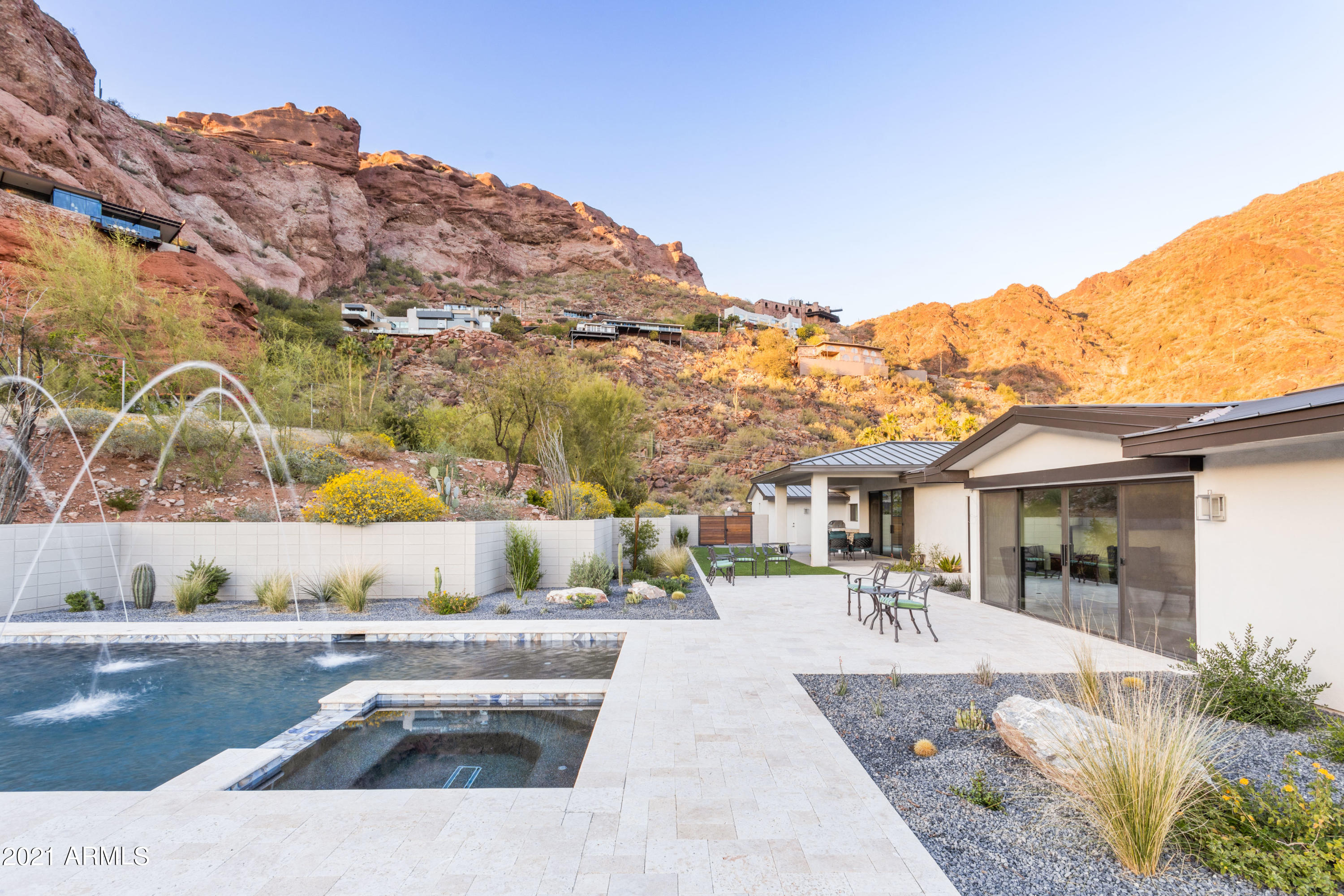 RED ROCK - Residential