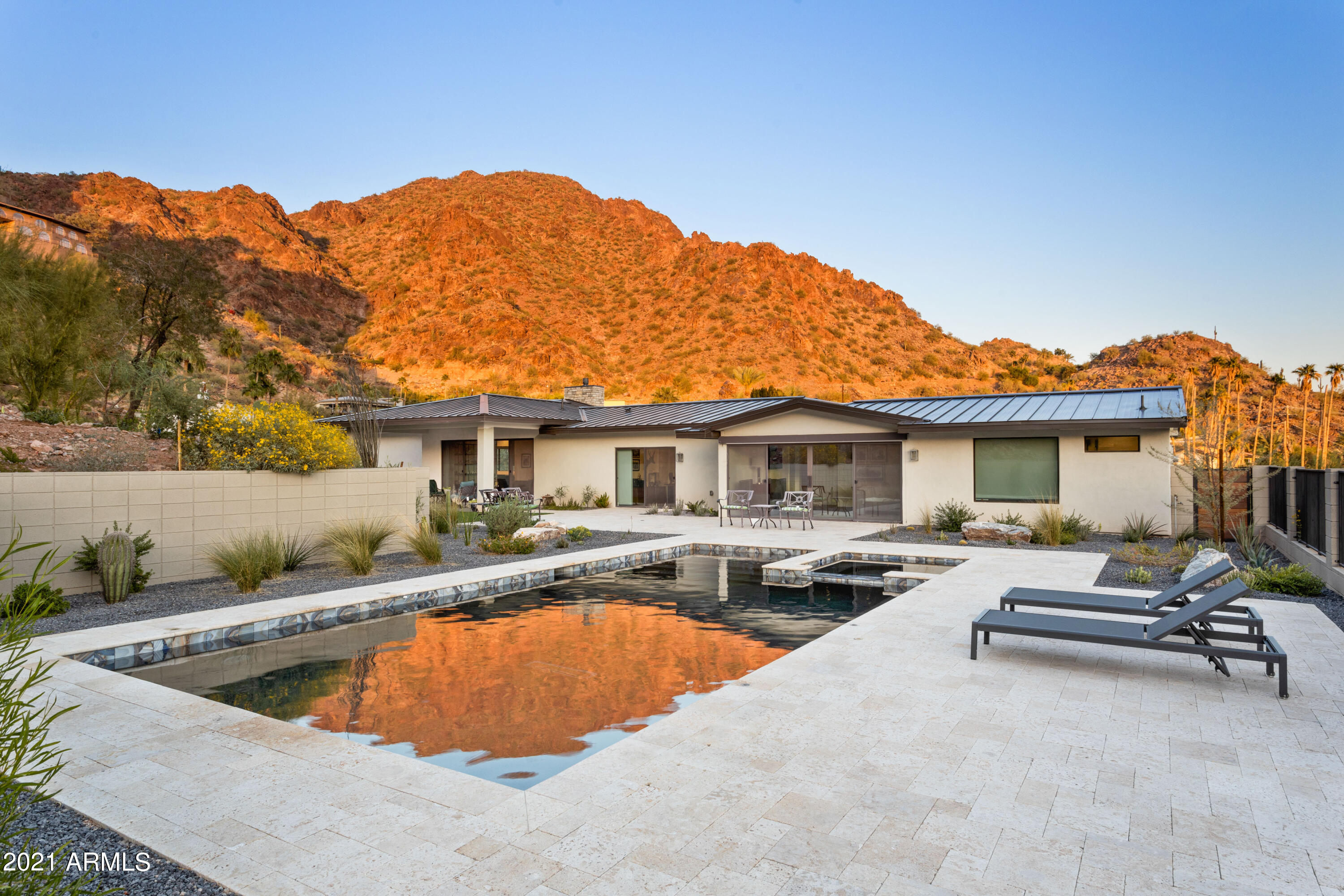 RED ROCK - Residential