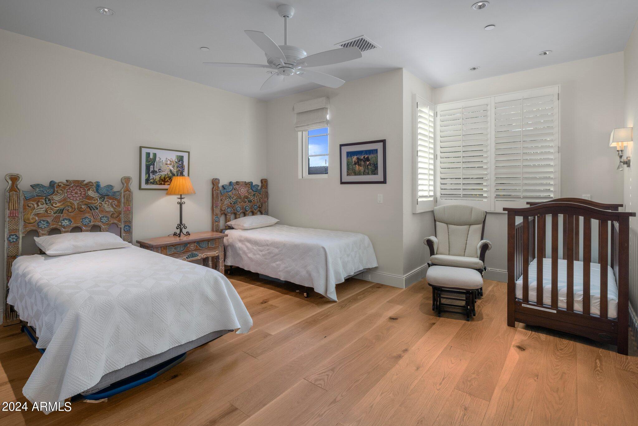 MOUNTAIN SHADOW RESORT AMD - Residential