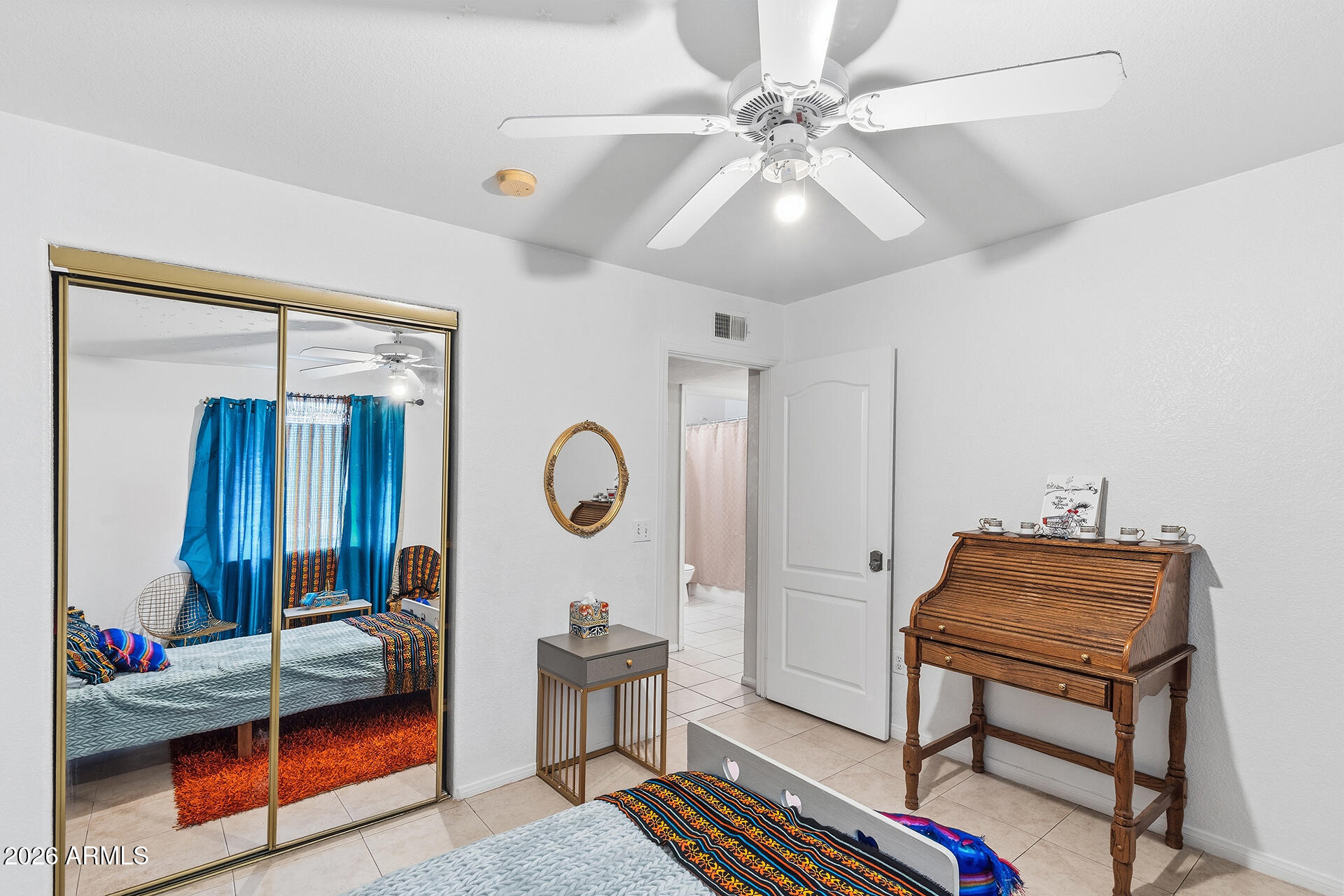 LONGVIEW PLACE BLK 1 BLK 3 LOTS 1-7 - Residential