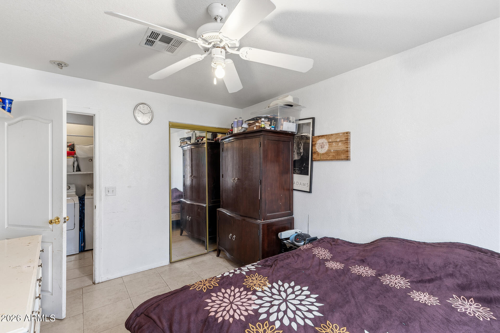 LONGVIEW PLACE BLK 1 BLK 3 LOTS 1-7 - Residential