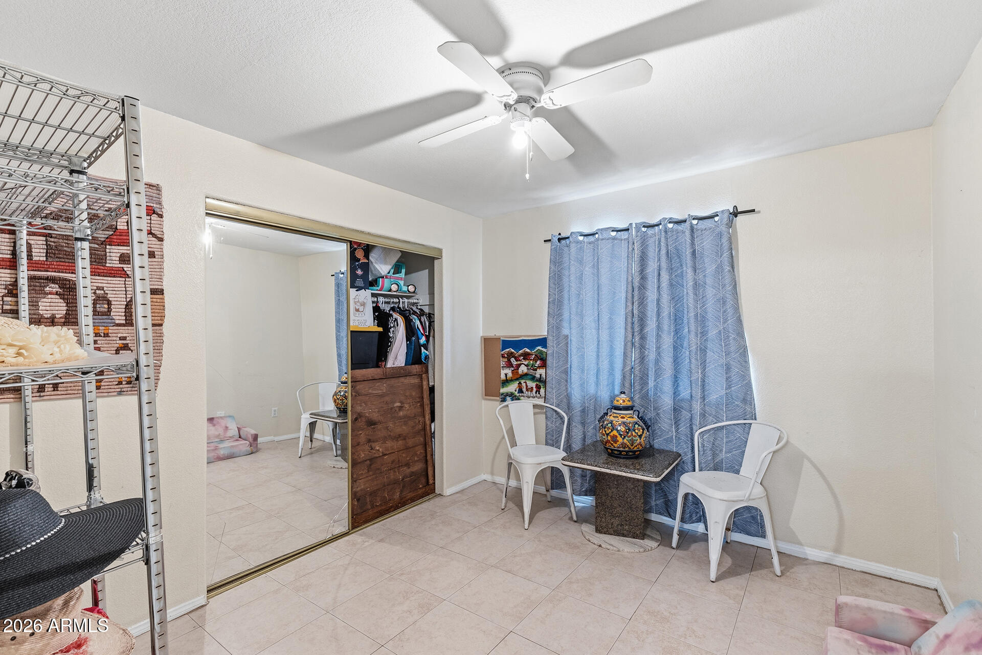LONGVIEW PLACE BLK 1 BLK 3 LOTS 1-7 - Residential