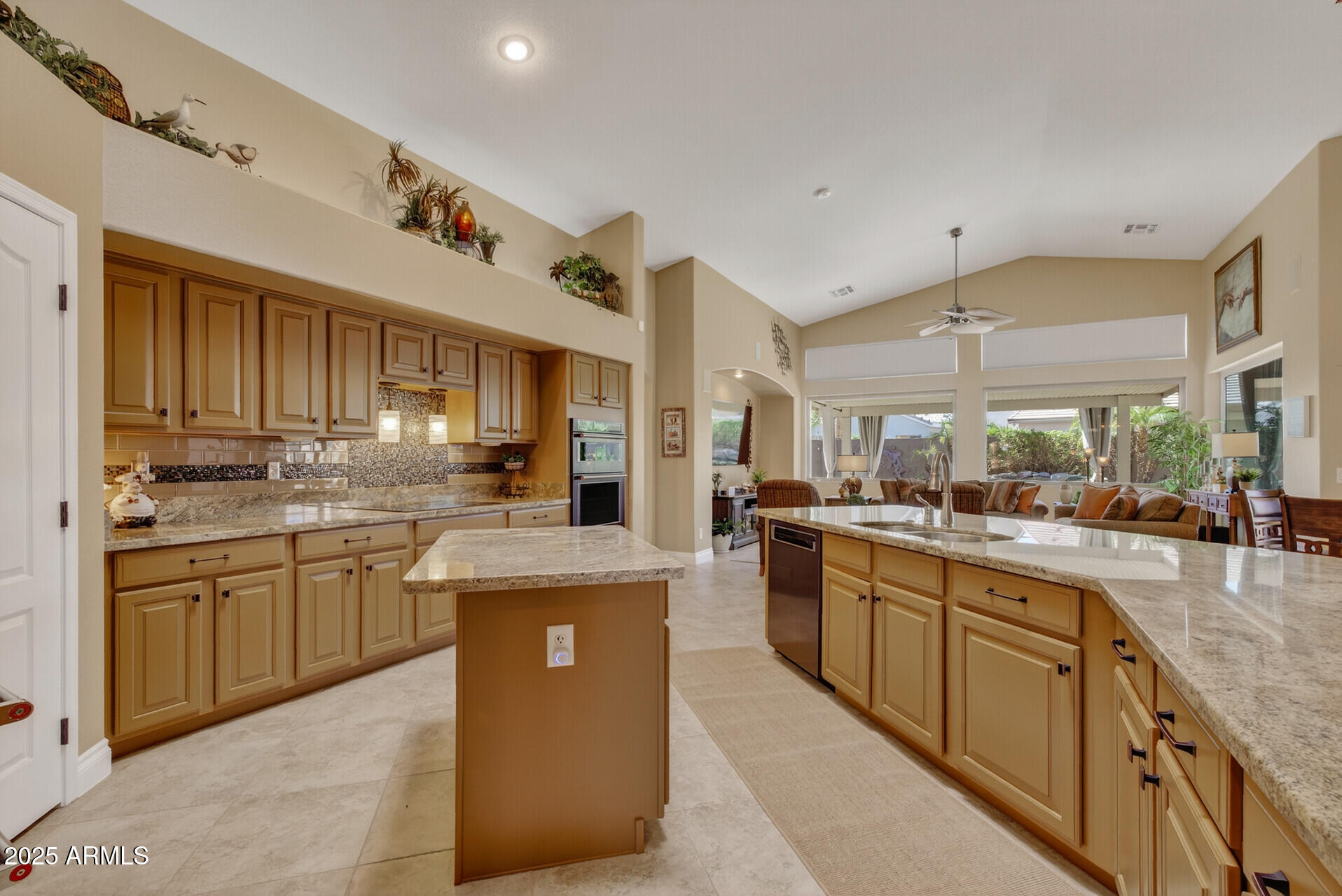 ARIZONA TRADITIONS 89 10 - Residential