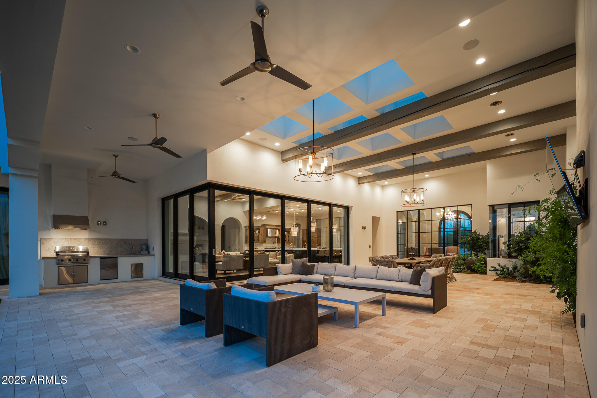 WEEKS ESTATES - Residential