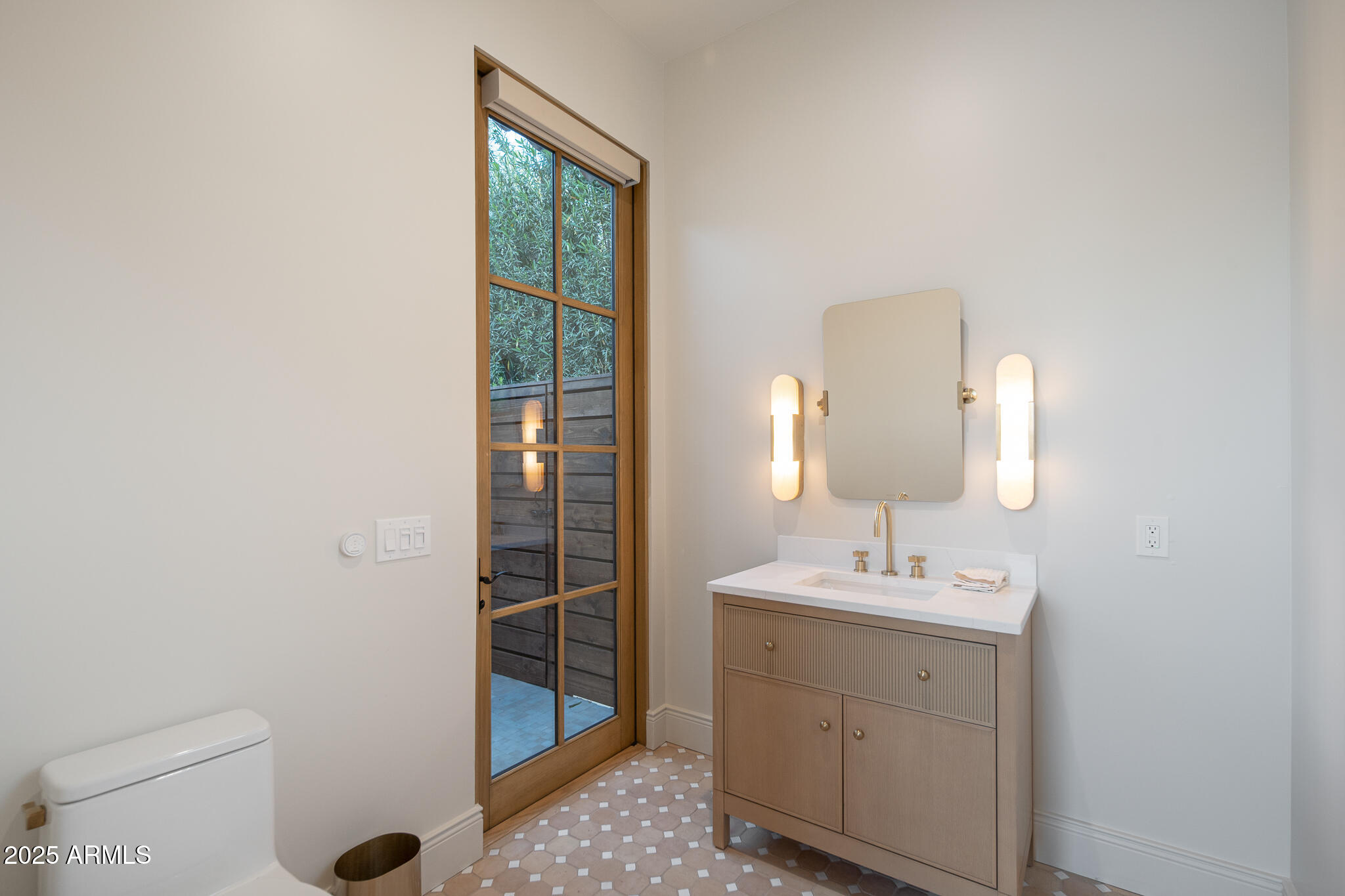 WEEKS ESTATES - Residential