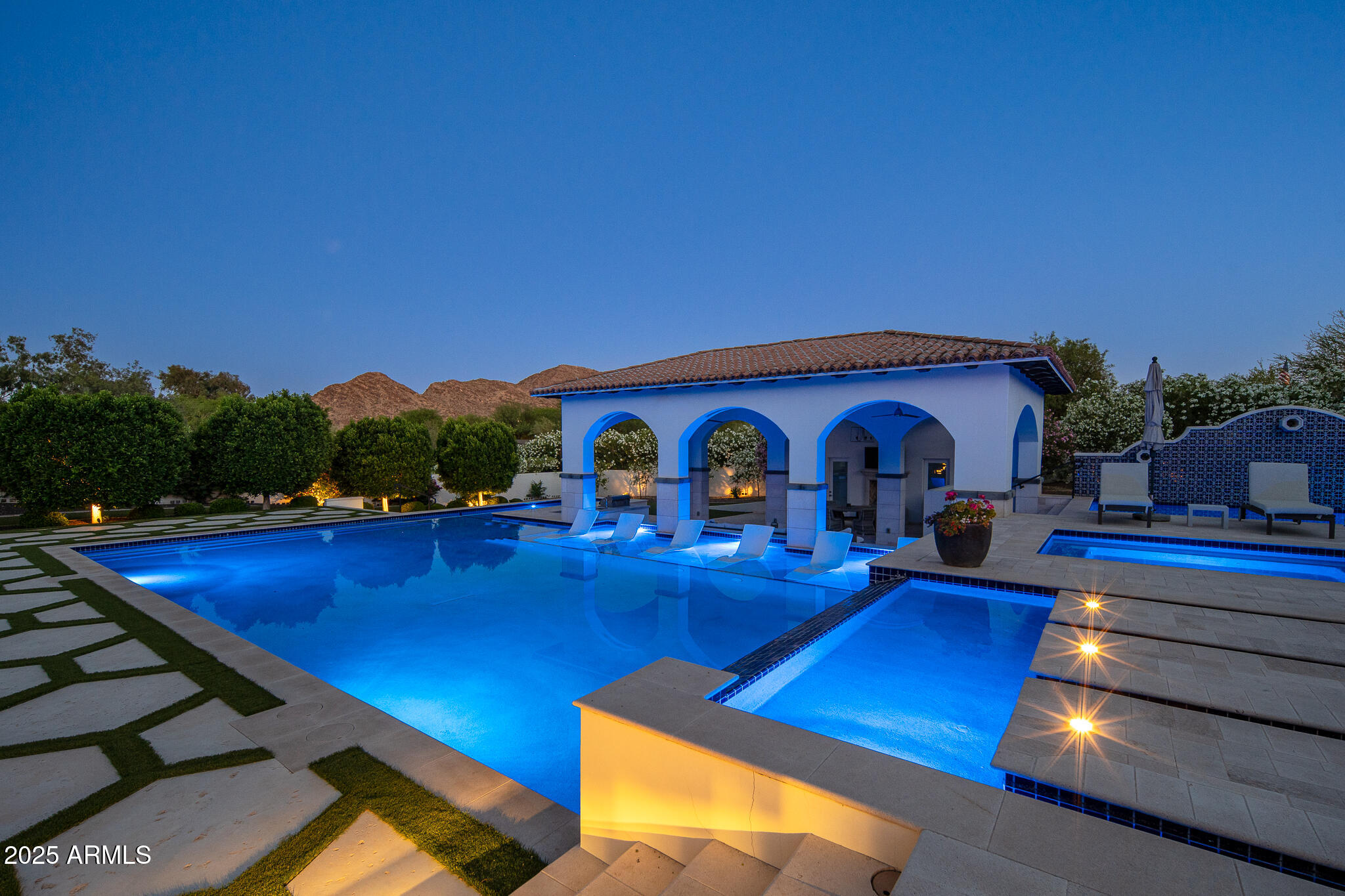 WEEKS ESTATES - Residential