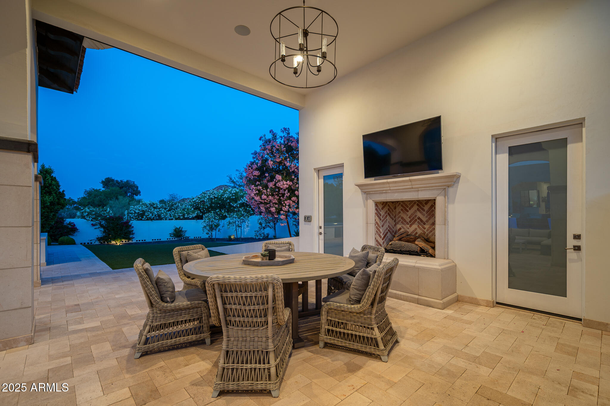 WEEKS ESTATES - Residential