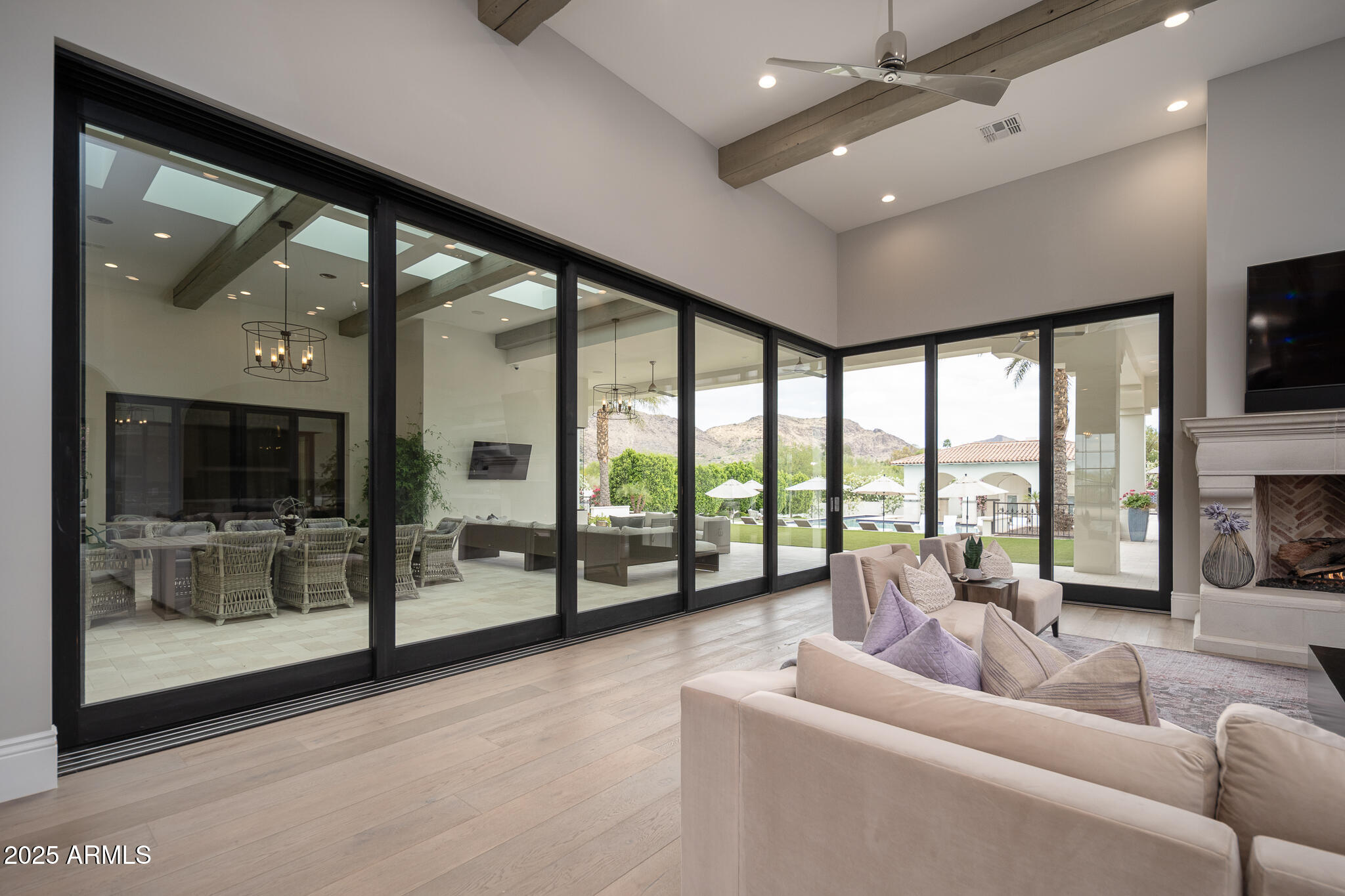 WEEKS ESTATES - Residential