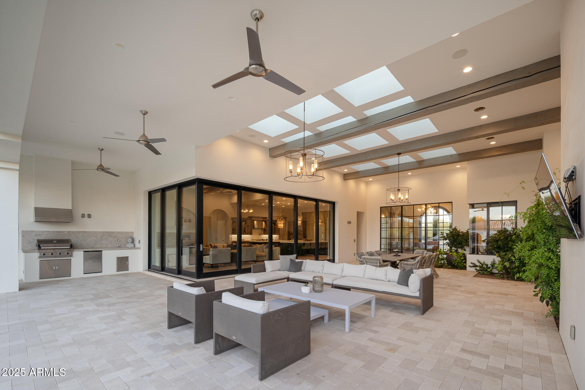 WEEKS ESTATES - Residential
