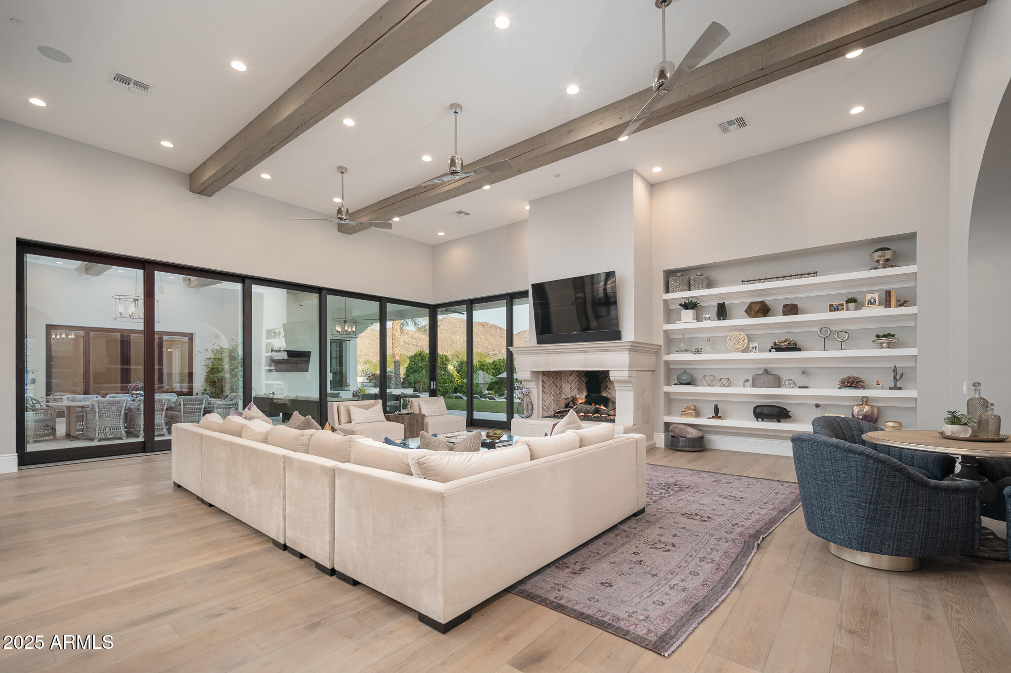 WEEKS ESTATES - Residential