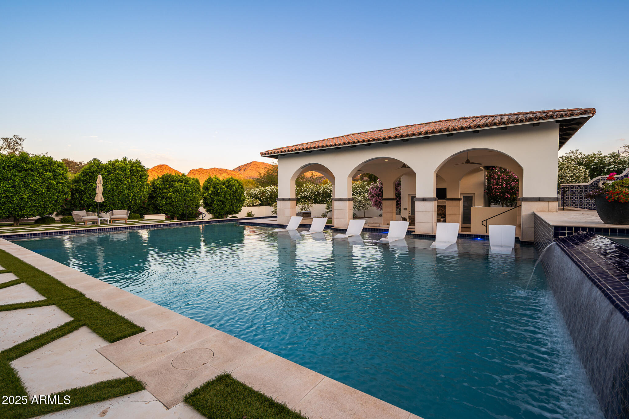 WEEKS ESTATES - Residential